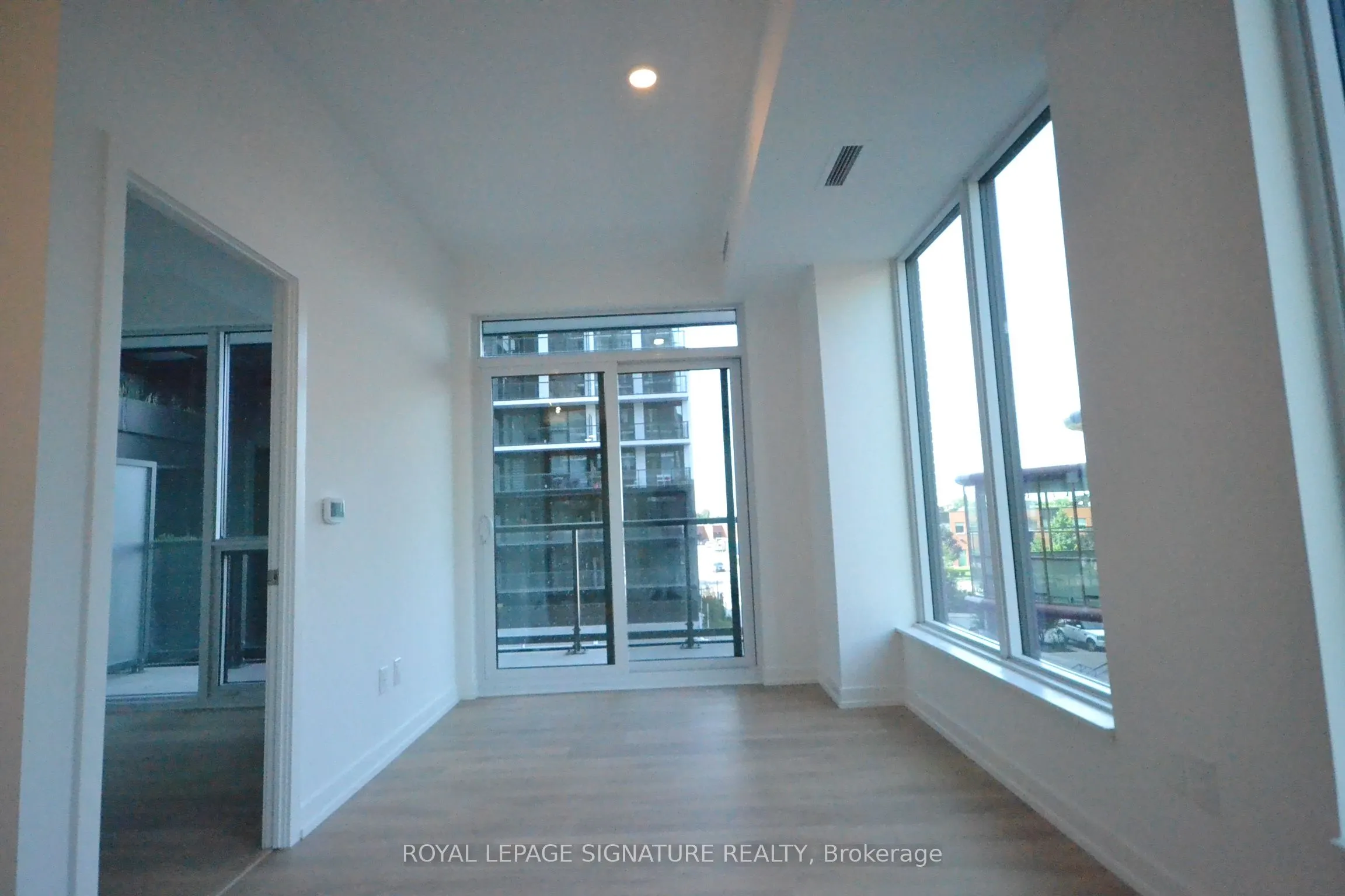 1100 Sheppard Avenue W, #307