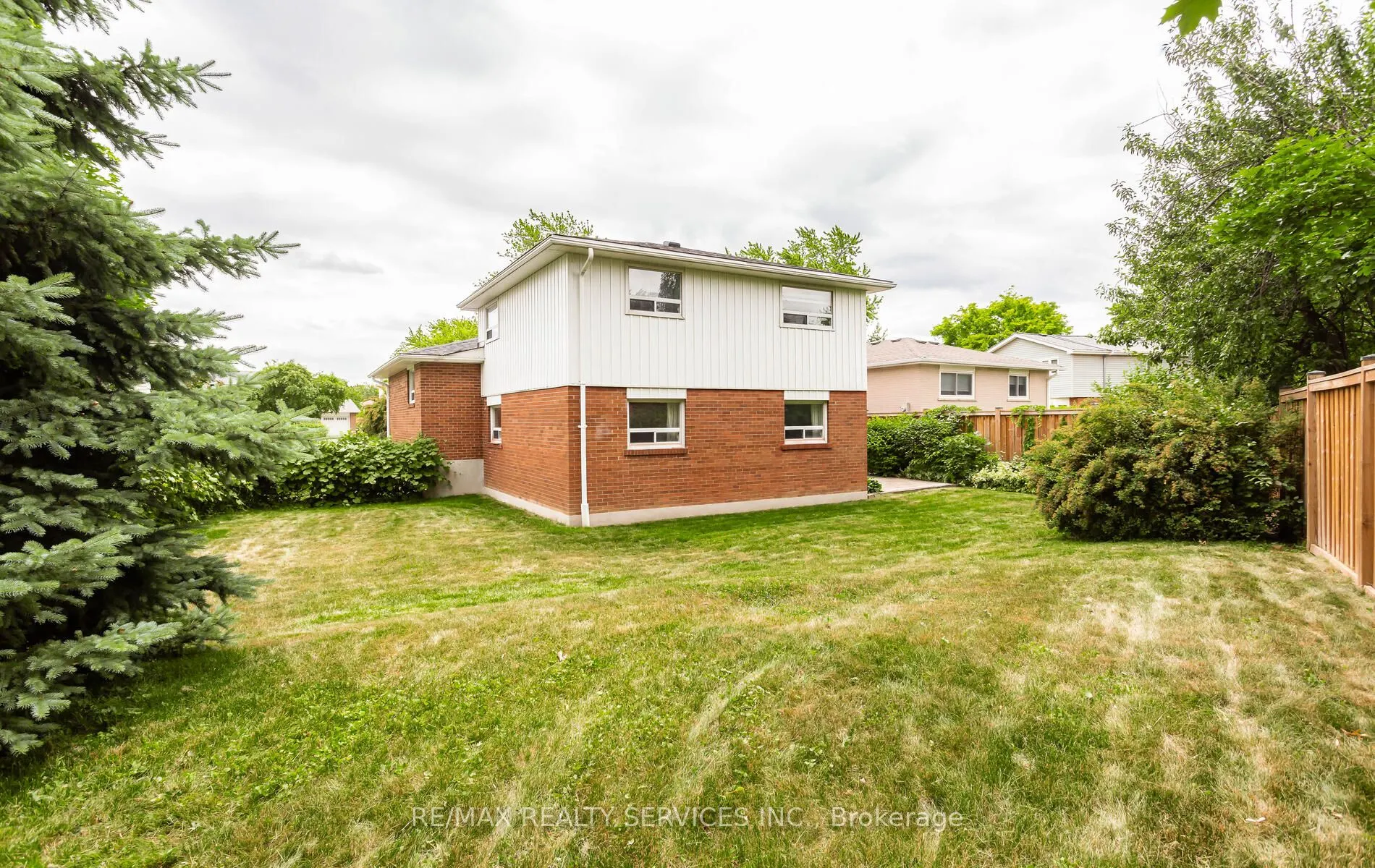 17 Croydon Court