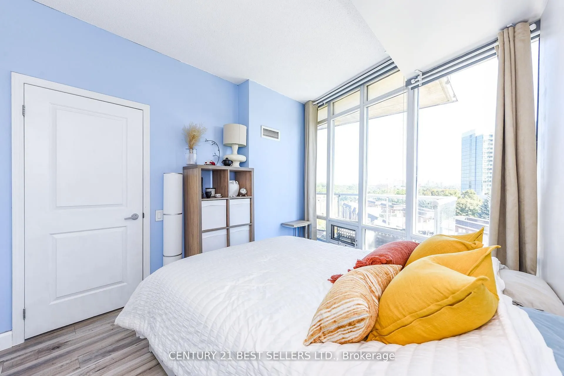 15 Windermere Avenue, #609