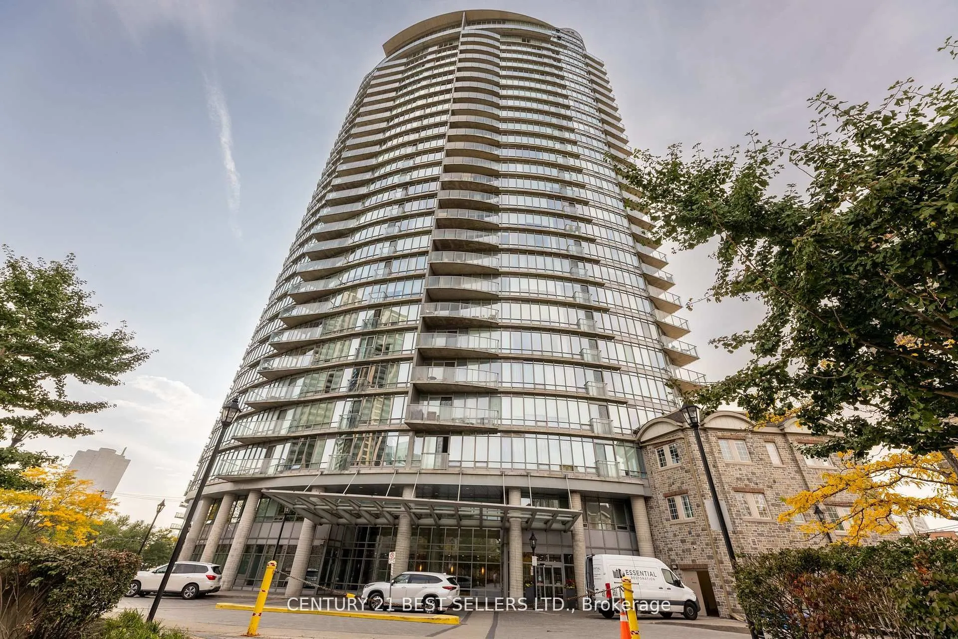 15 Windermere Avenue, #609