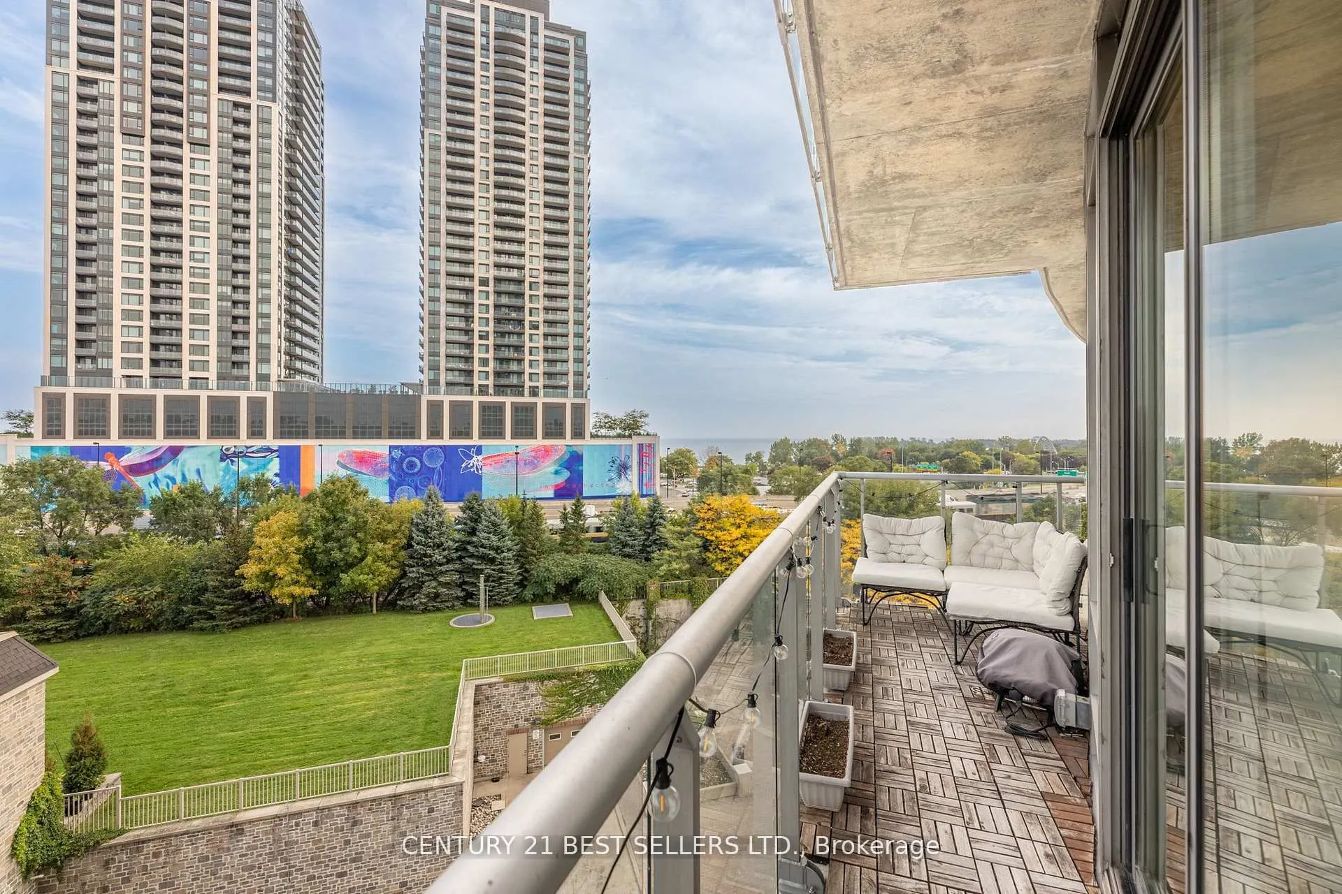 15 Windermere Avenue, #609