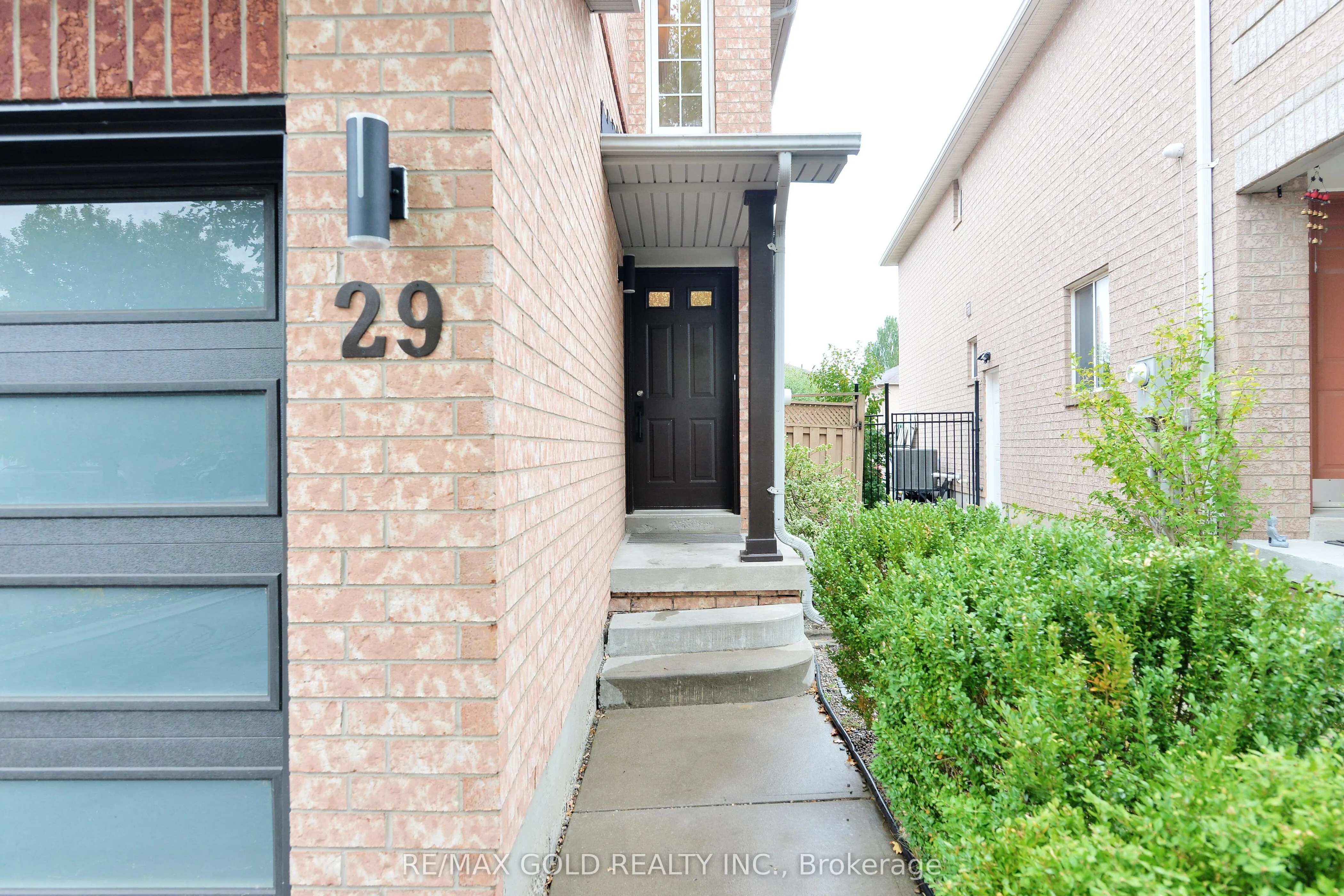 29 Trailridge Drive