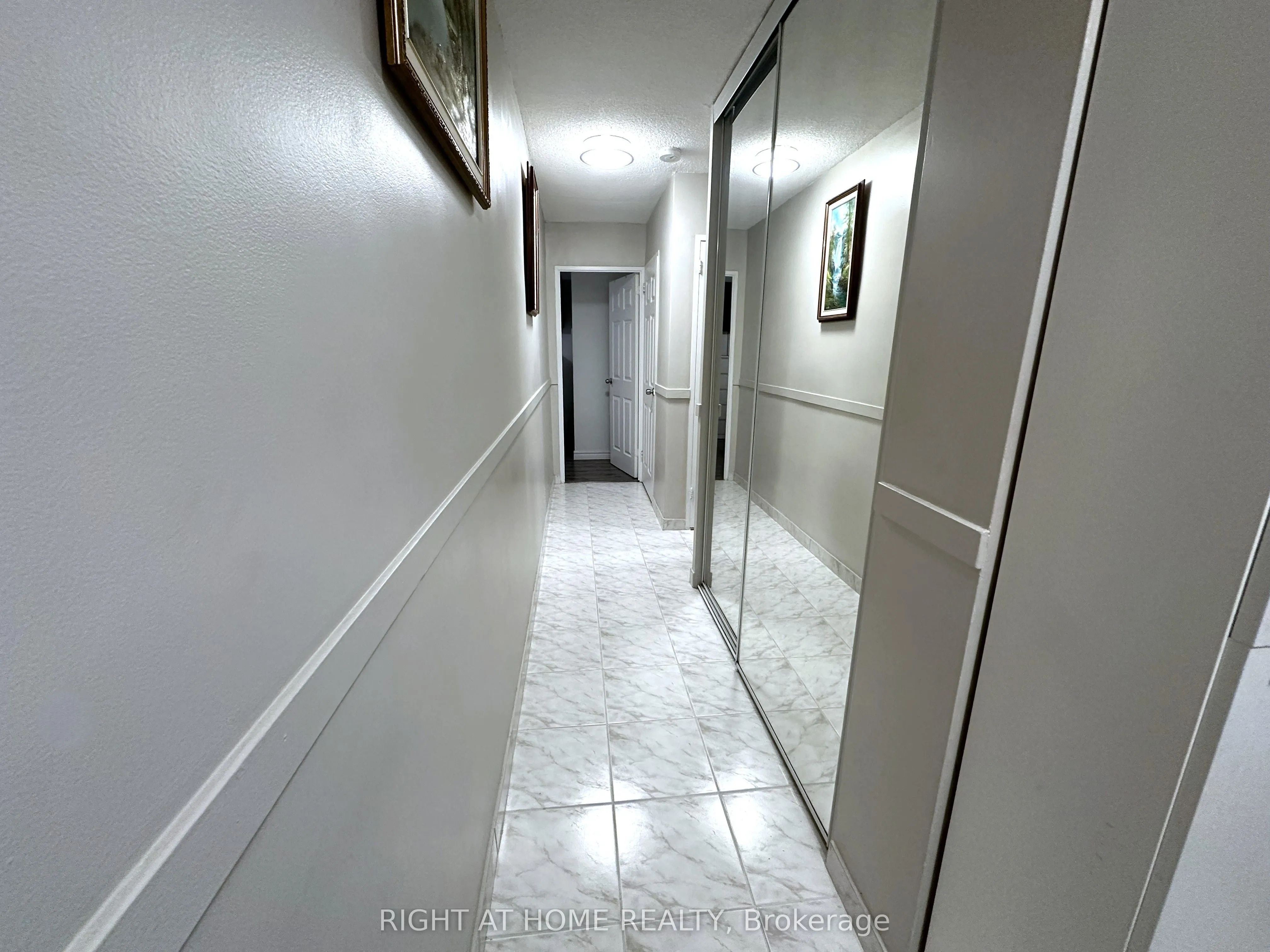 714 The West Mall W, #1902