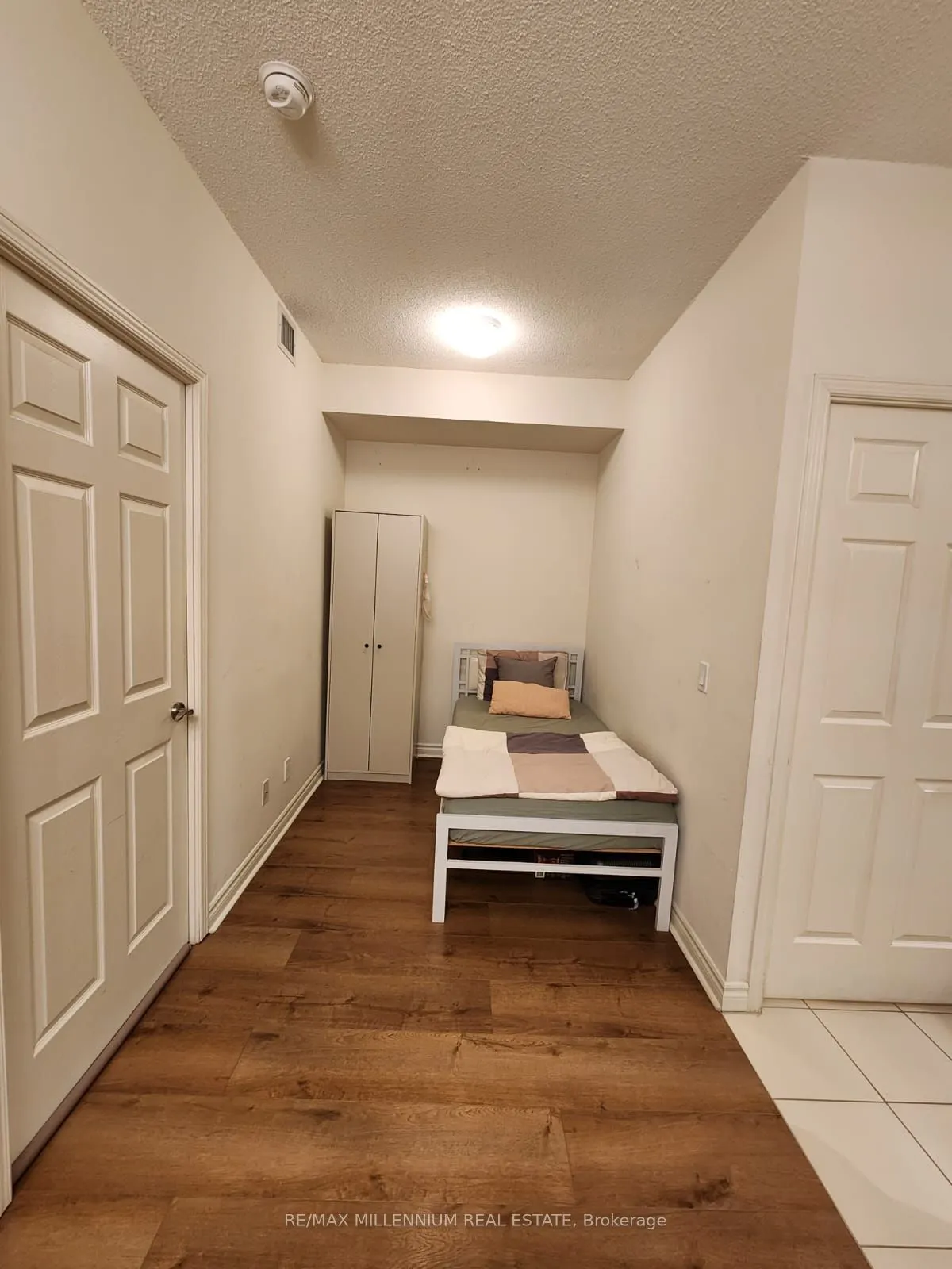 339 Rathburn Road W, #607