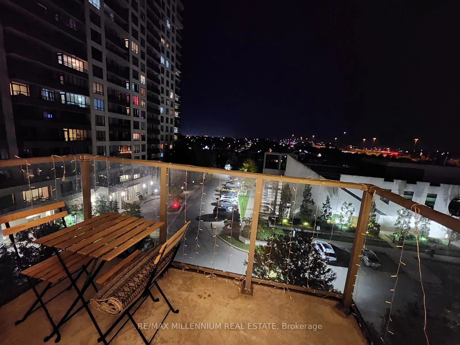 339 Rathburn Road W, #607