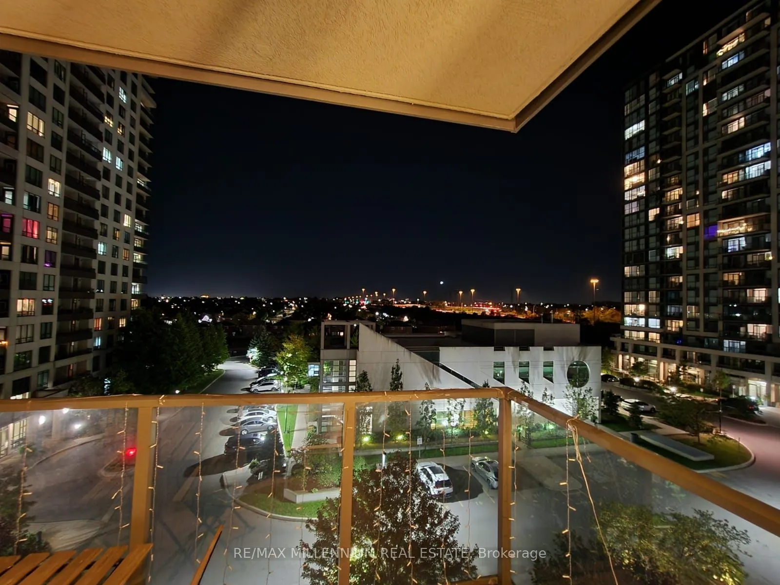 339 Rathburn Road W, #607