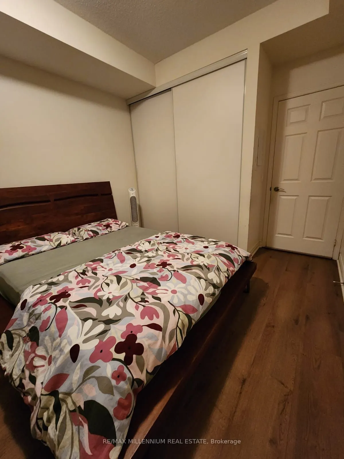 339 Rathburn Road W, #607