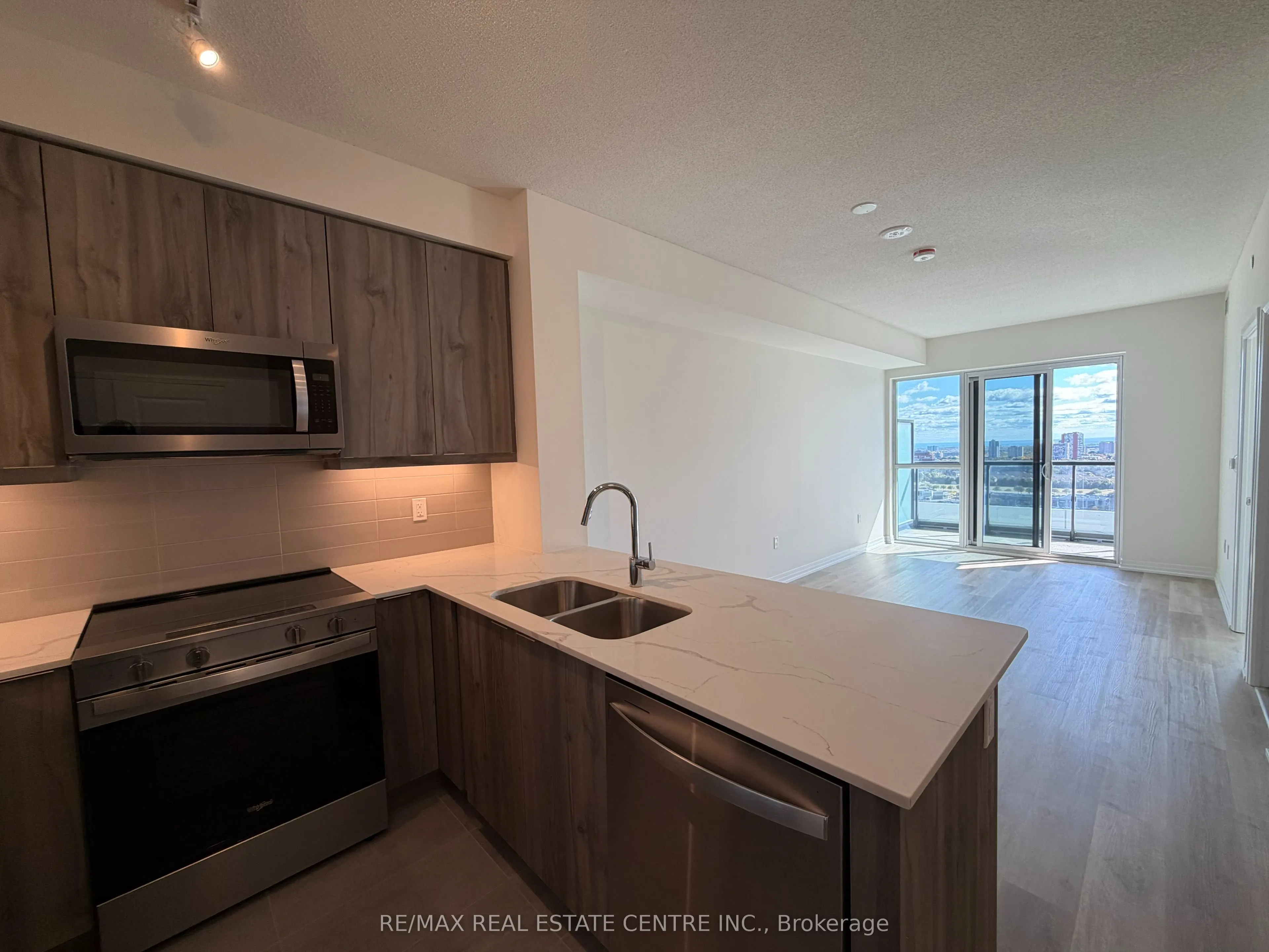 15 Watergarden Drive, #1703