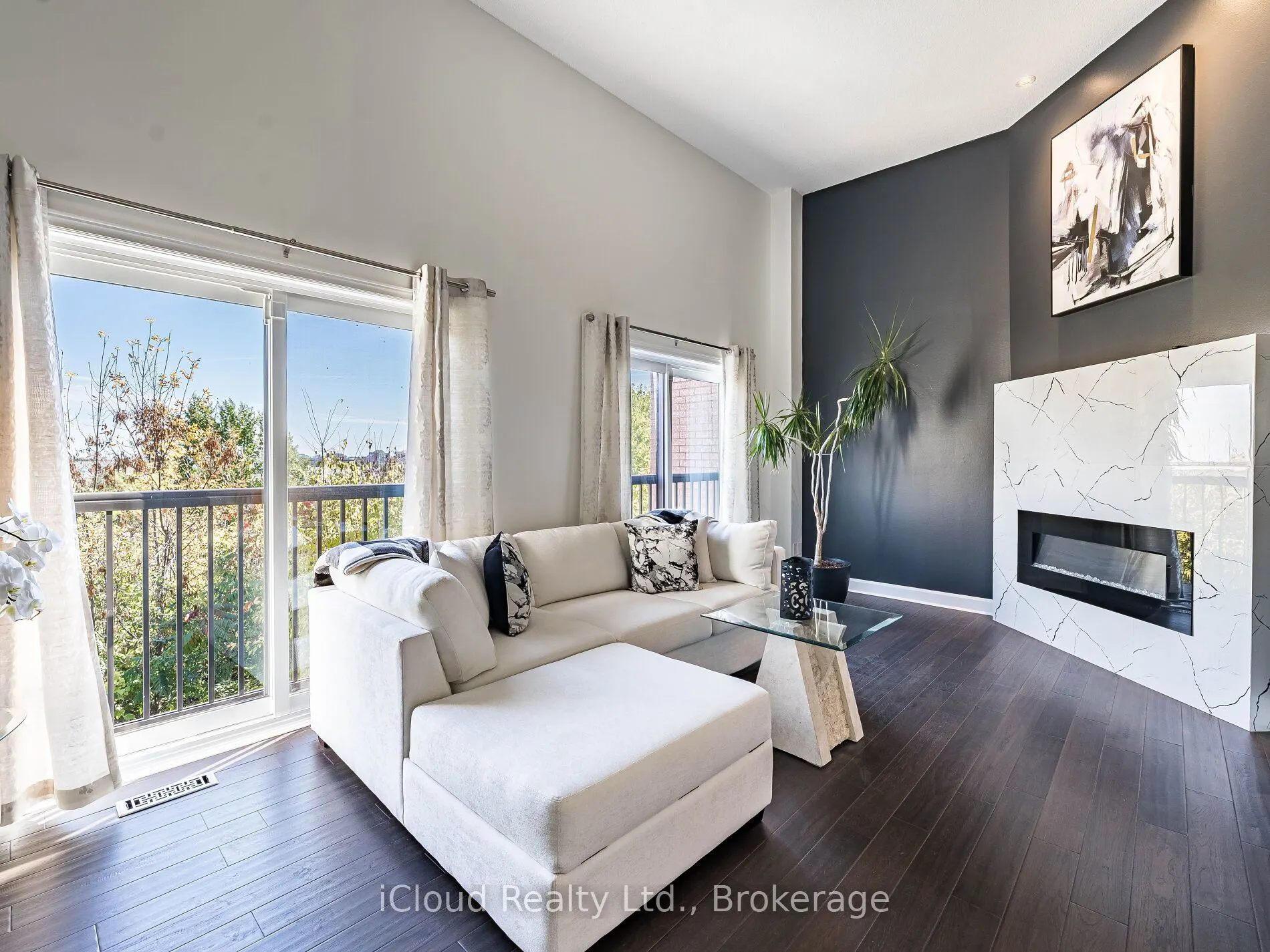 1100 Queens Avenue, #16