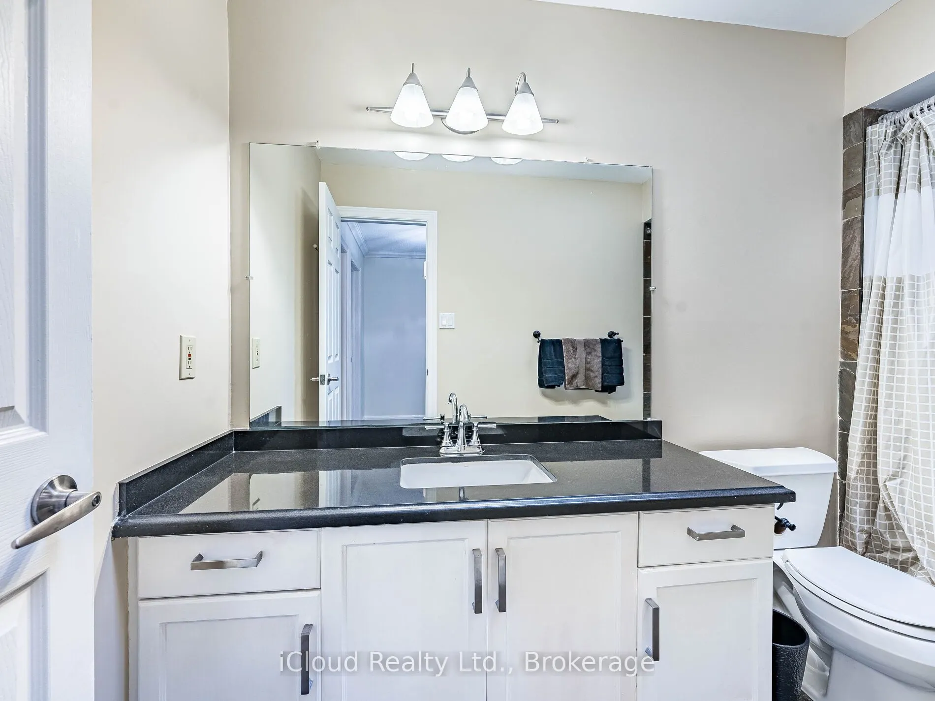 1100 Queens Avenue, #16