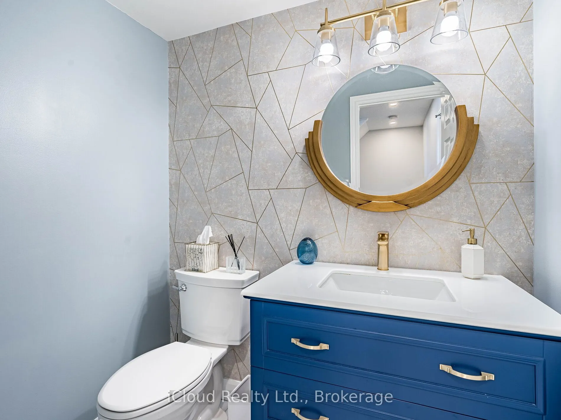 1100 Queens Avenue, #16
