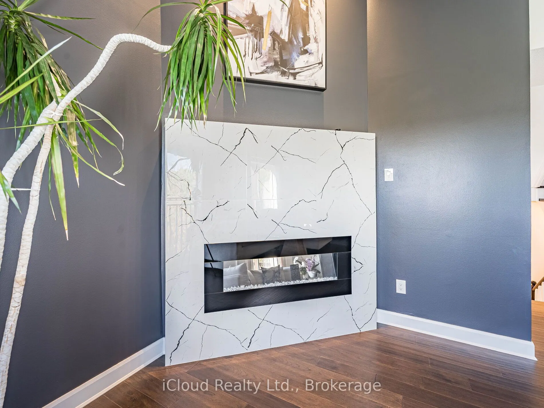 1100 Queens Avenue, #16