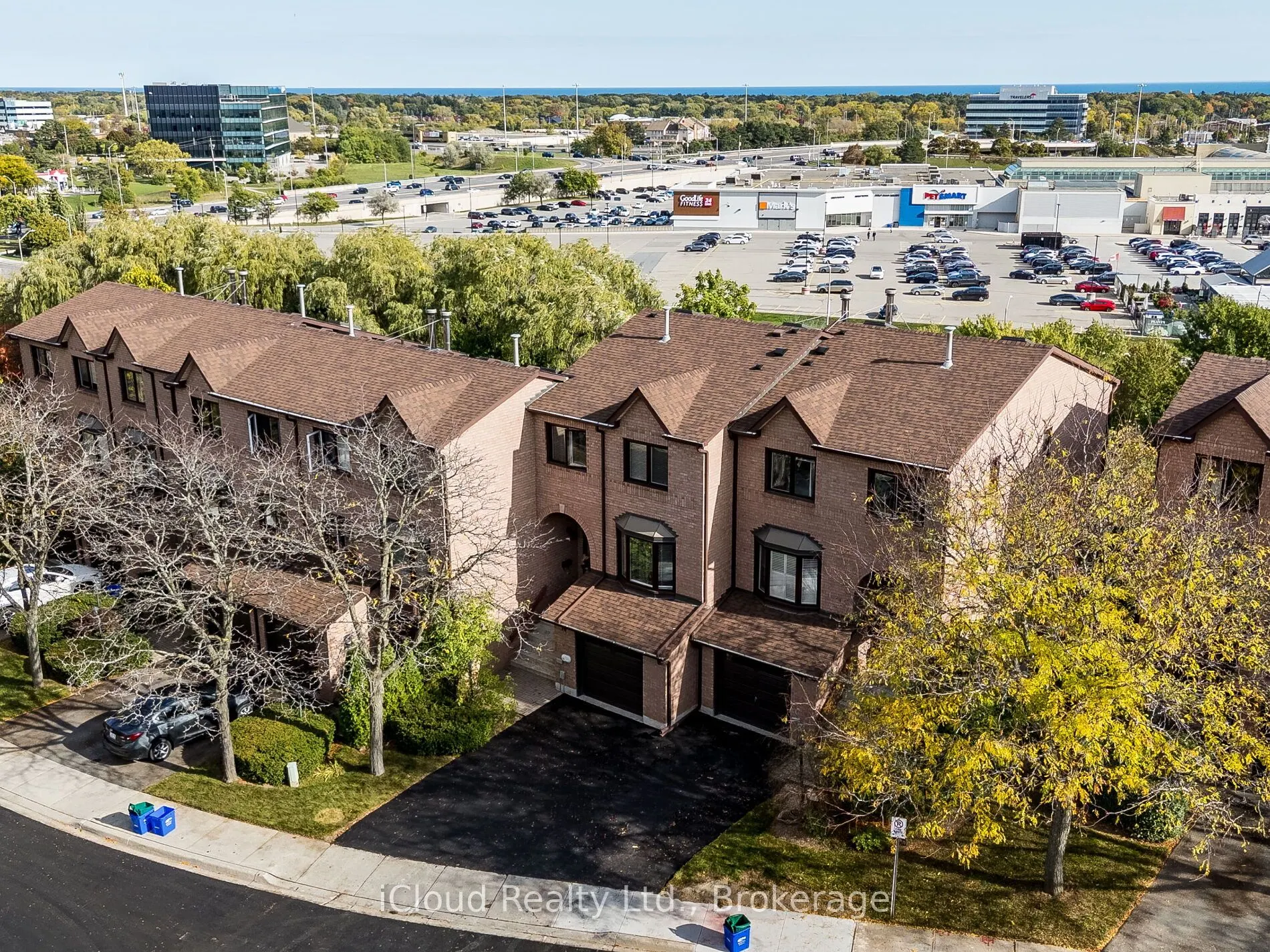 1100 Queens Avenue, #16