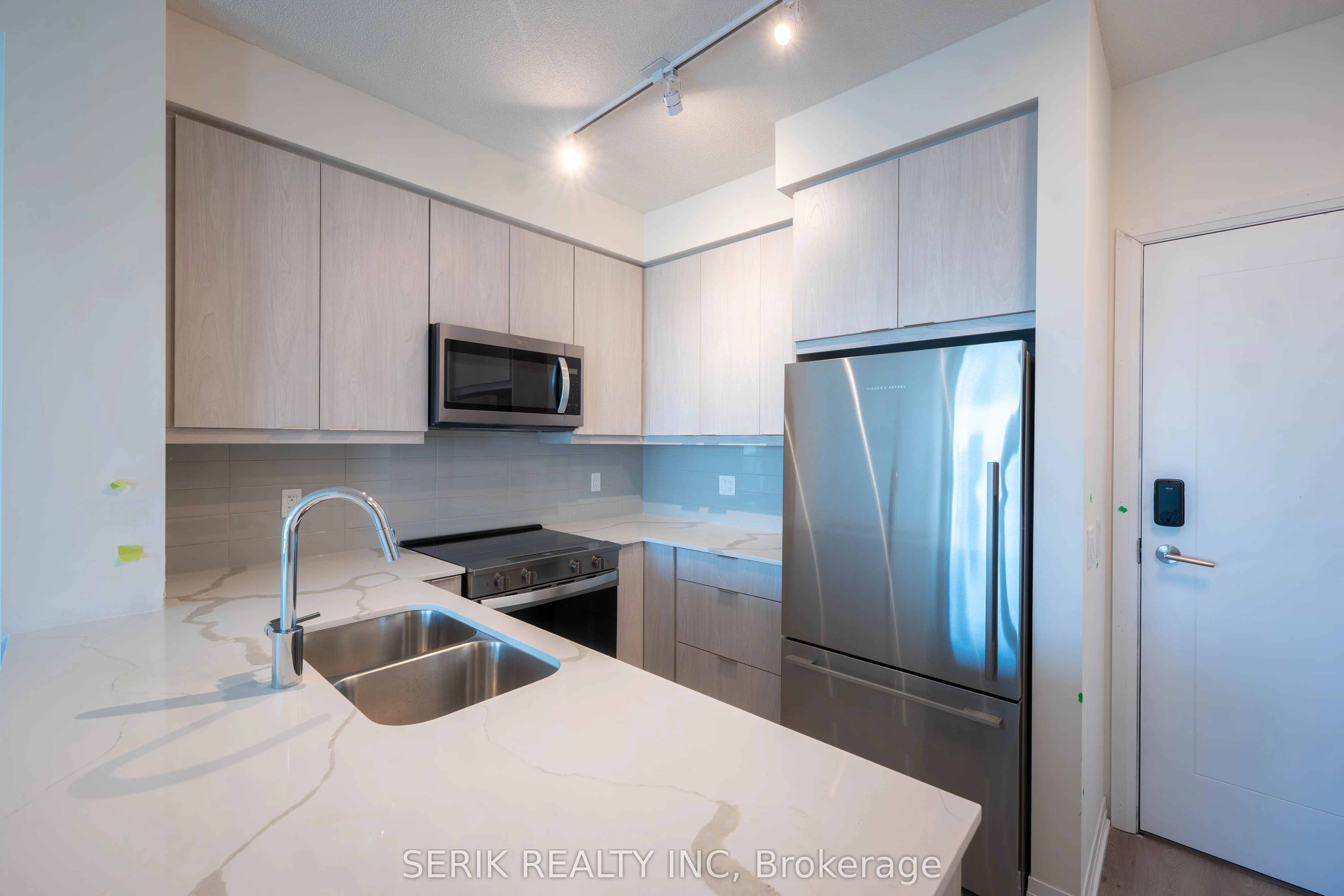 15 Watergarden Drive, #Unit 2, Level 26