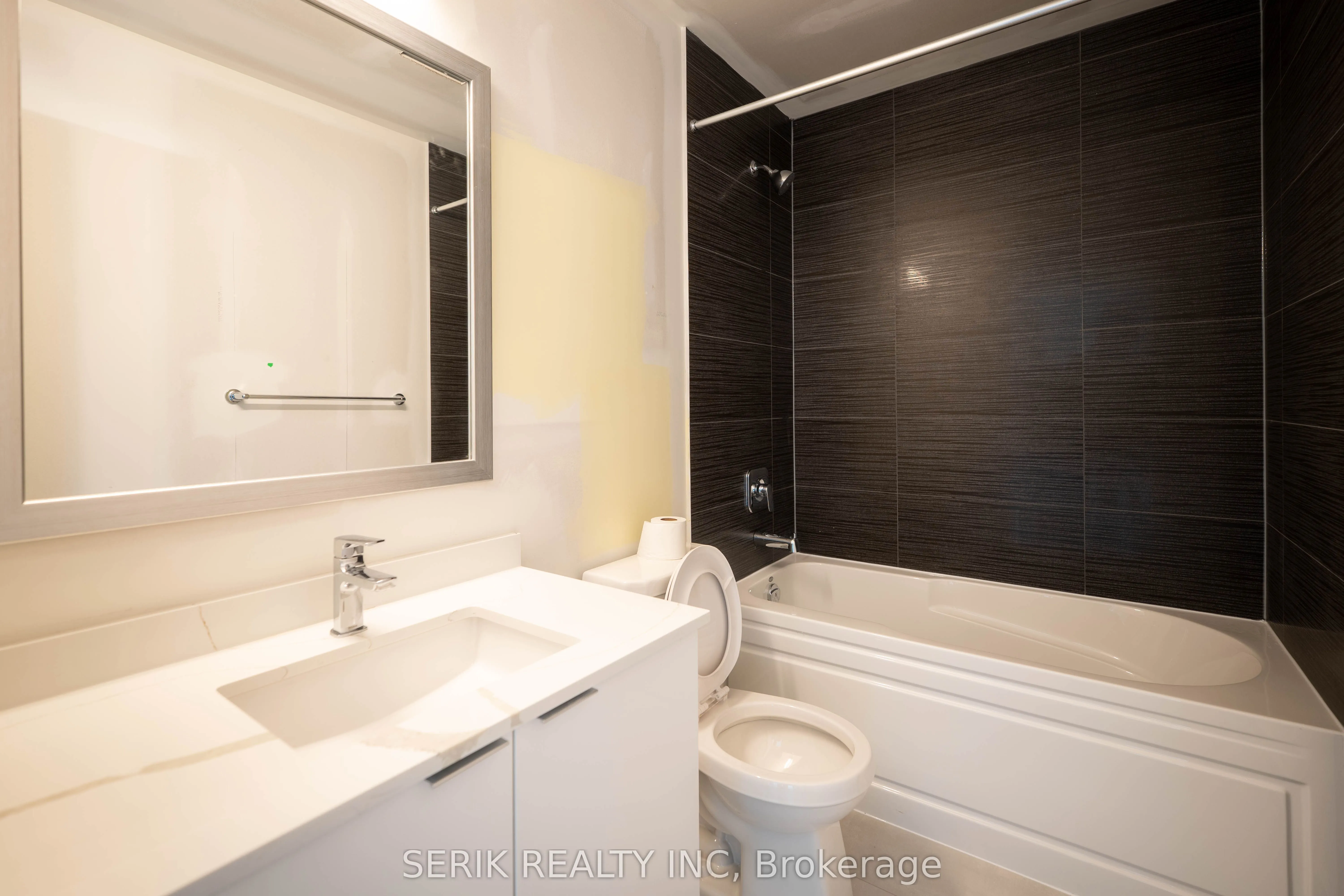 15 Watergarden Drive, #Unit 2, Level 26