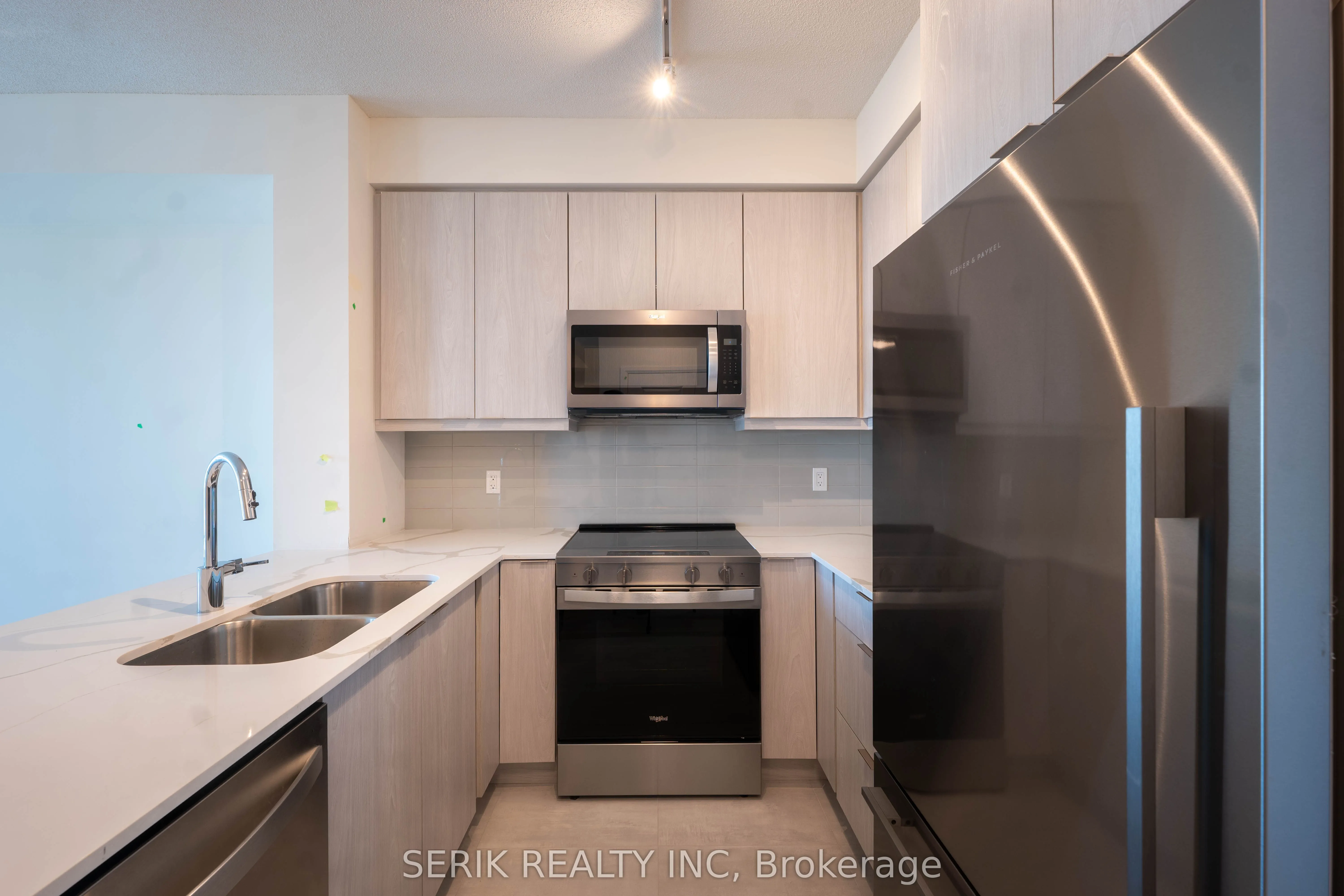 15 Watergarden Drive, #Unit 2, Level 26