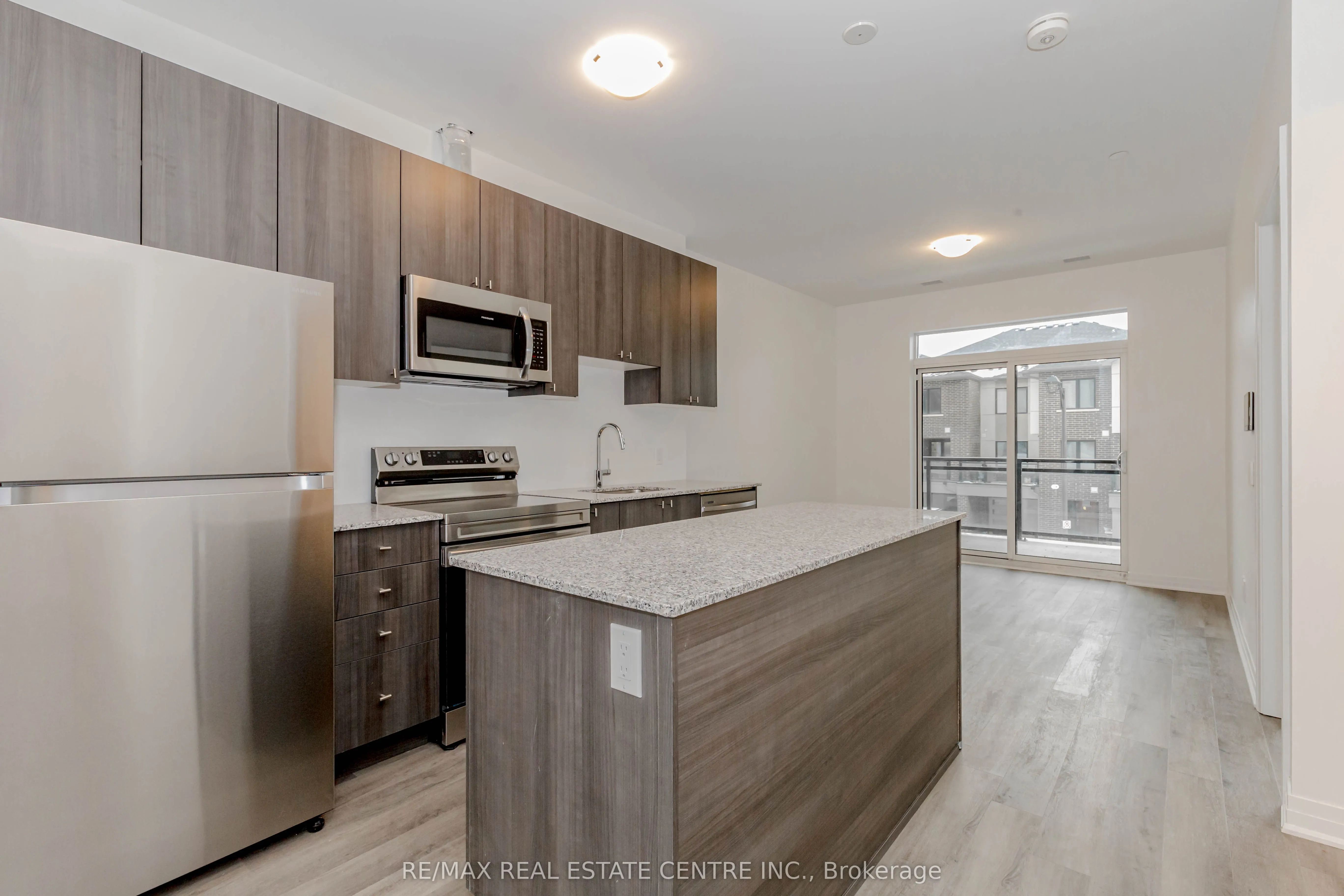 470 Gordon Krantz Avenue, #219