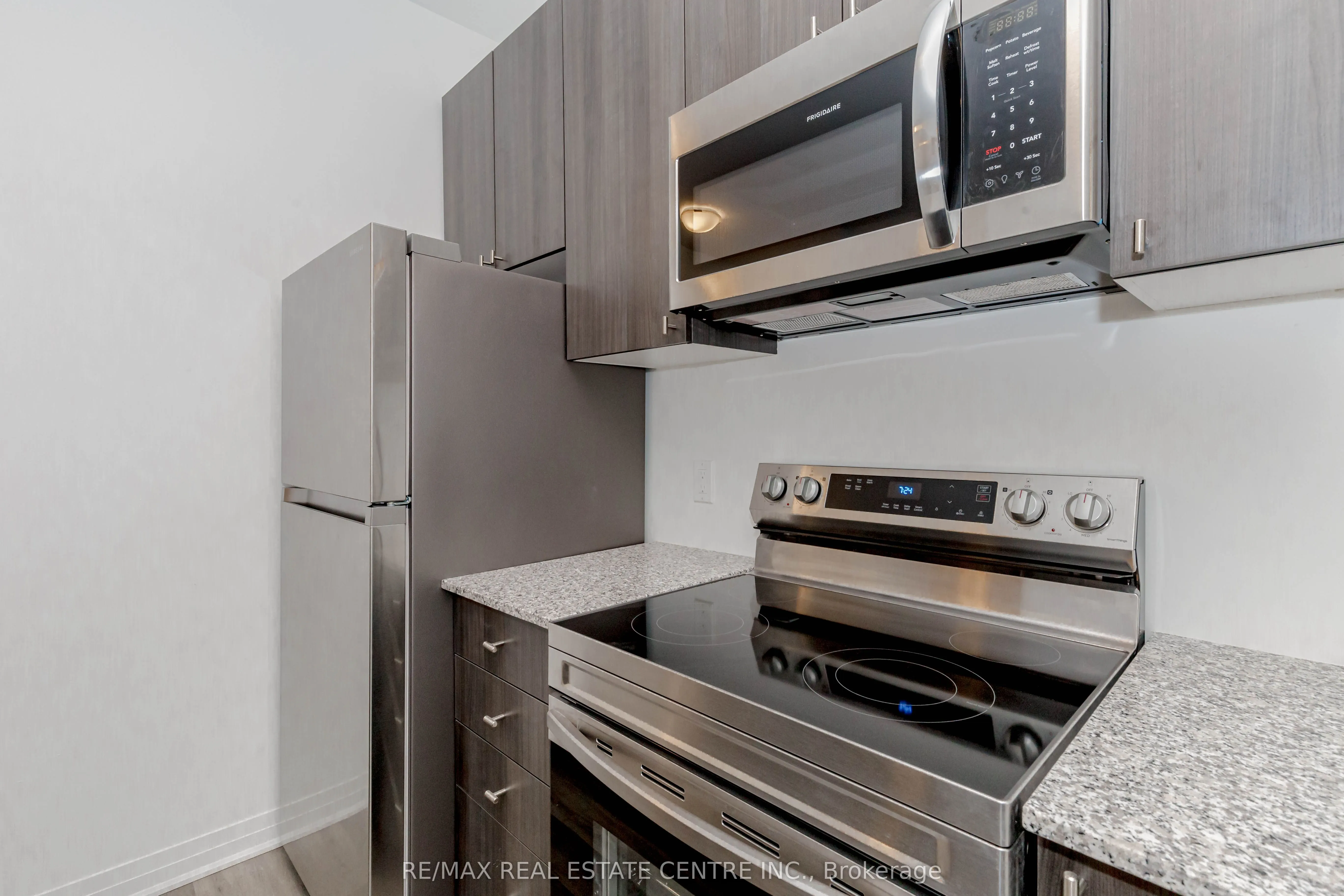 470 Gordon Krantz Avenue, #219