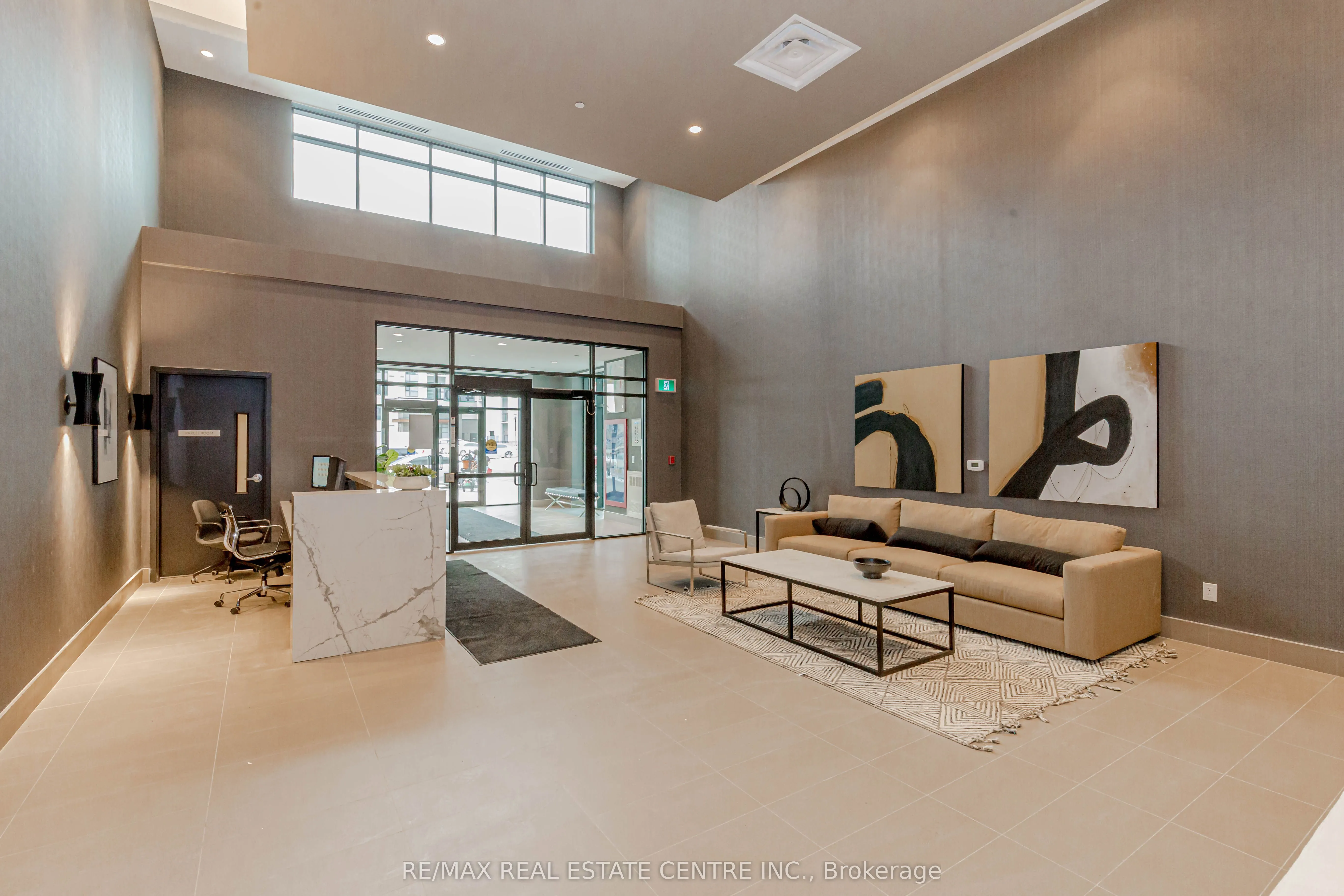 470 Gordon Krantz Avenue, #219