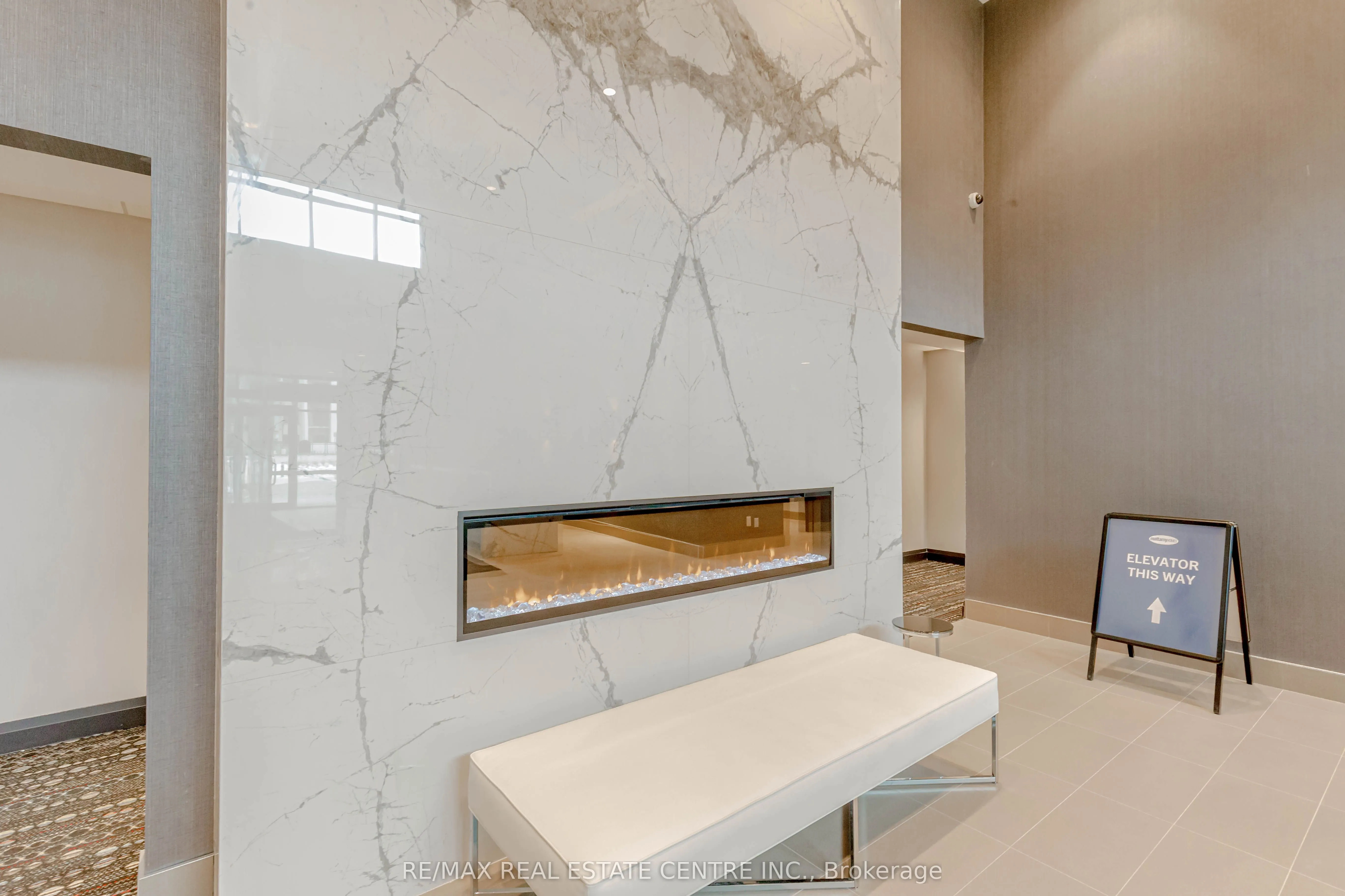 470 Gordon Krantz Avenue, #219