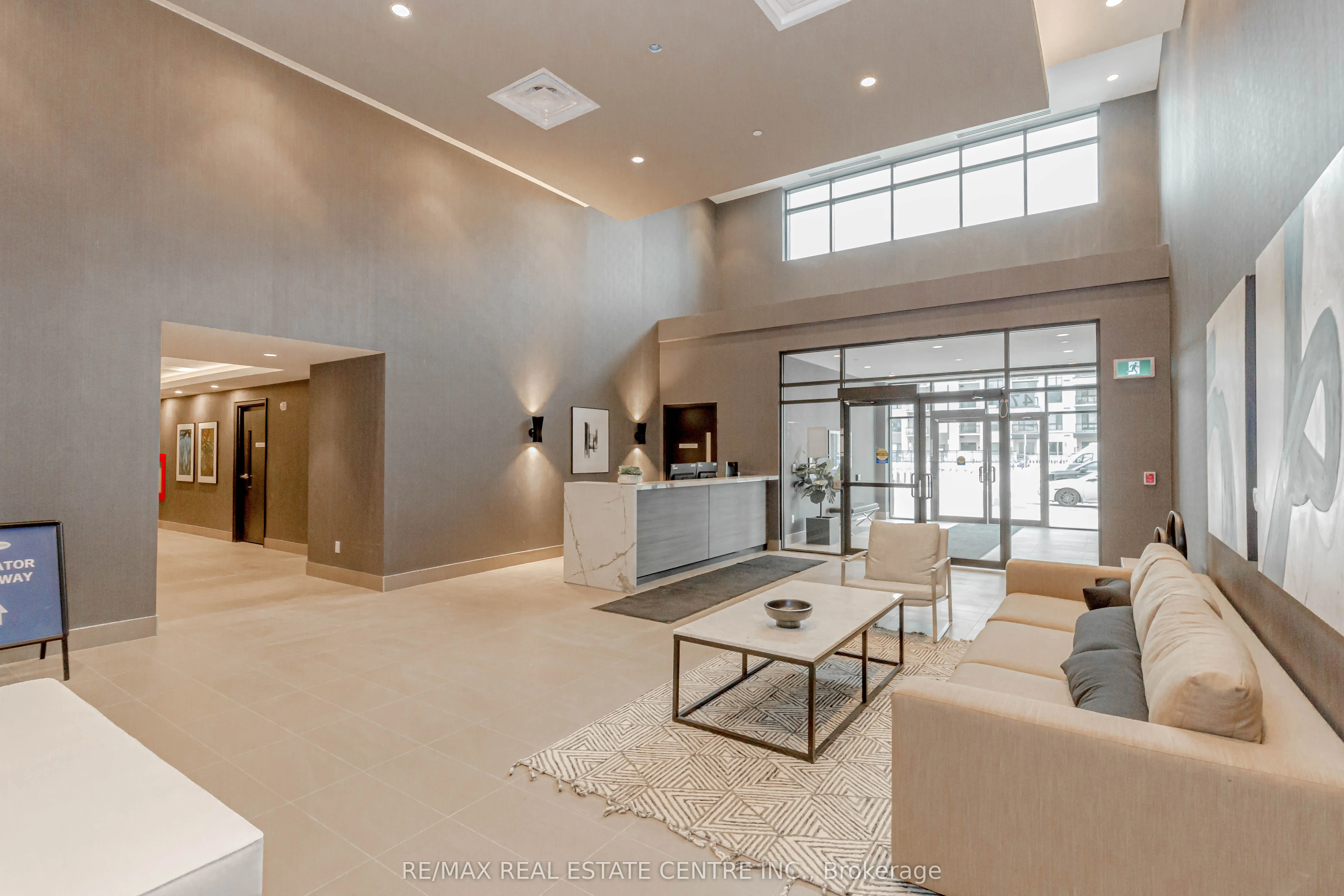 470 Gordon Krantz Avenue, #219