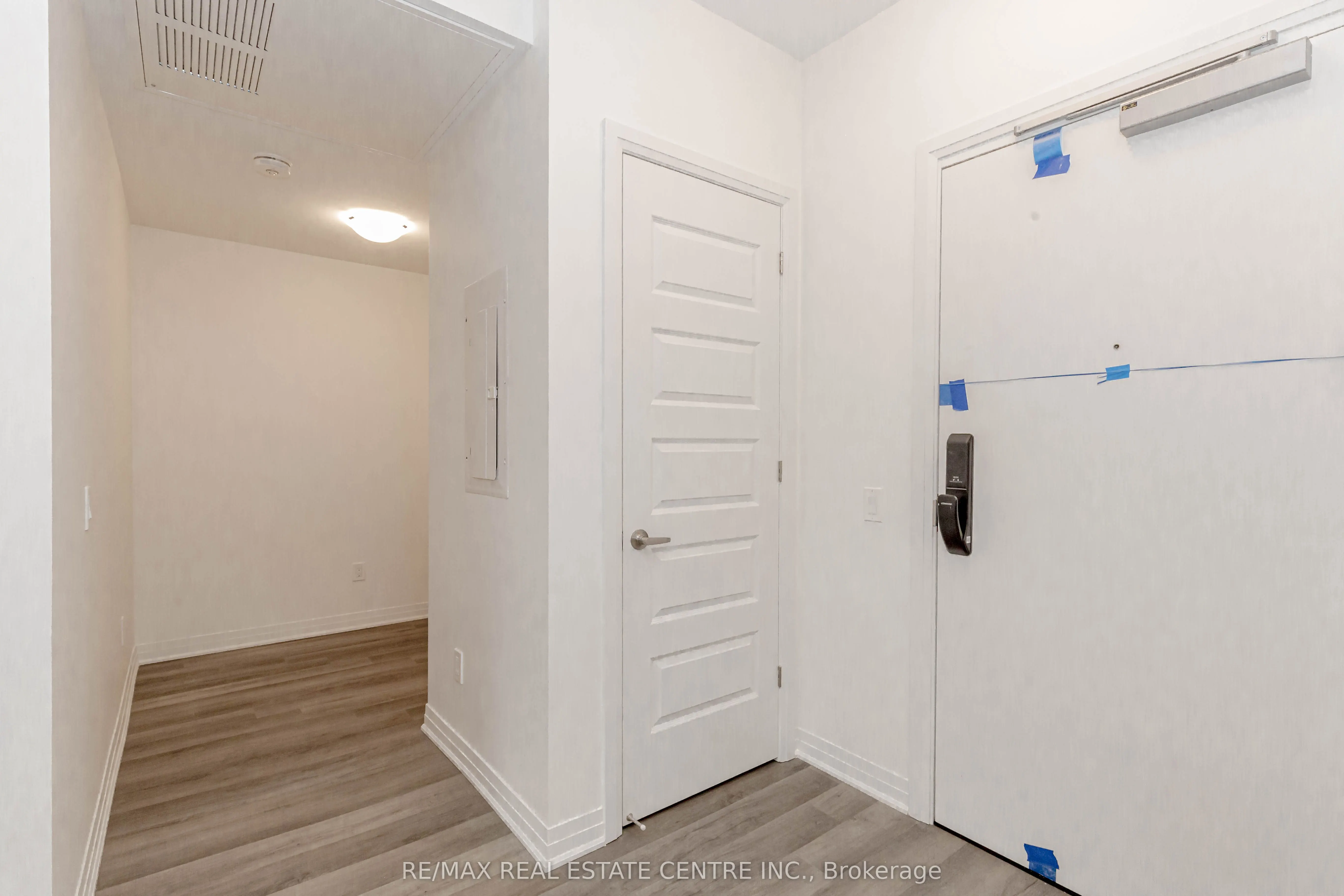 470 Gordon Krantz Avenue, #219