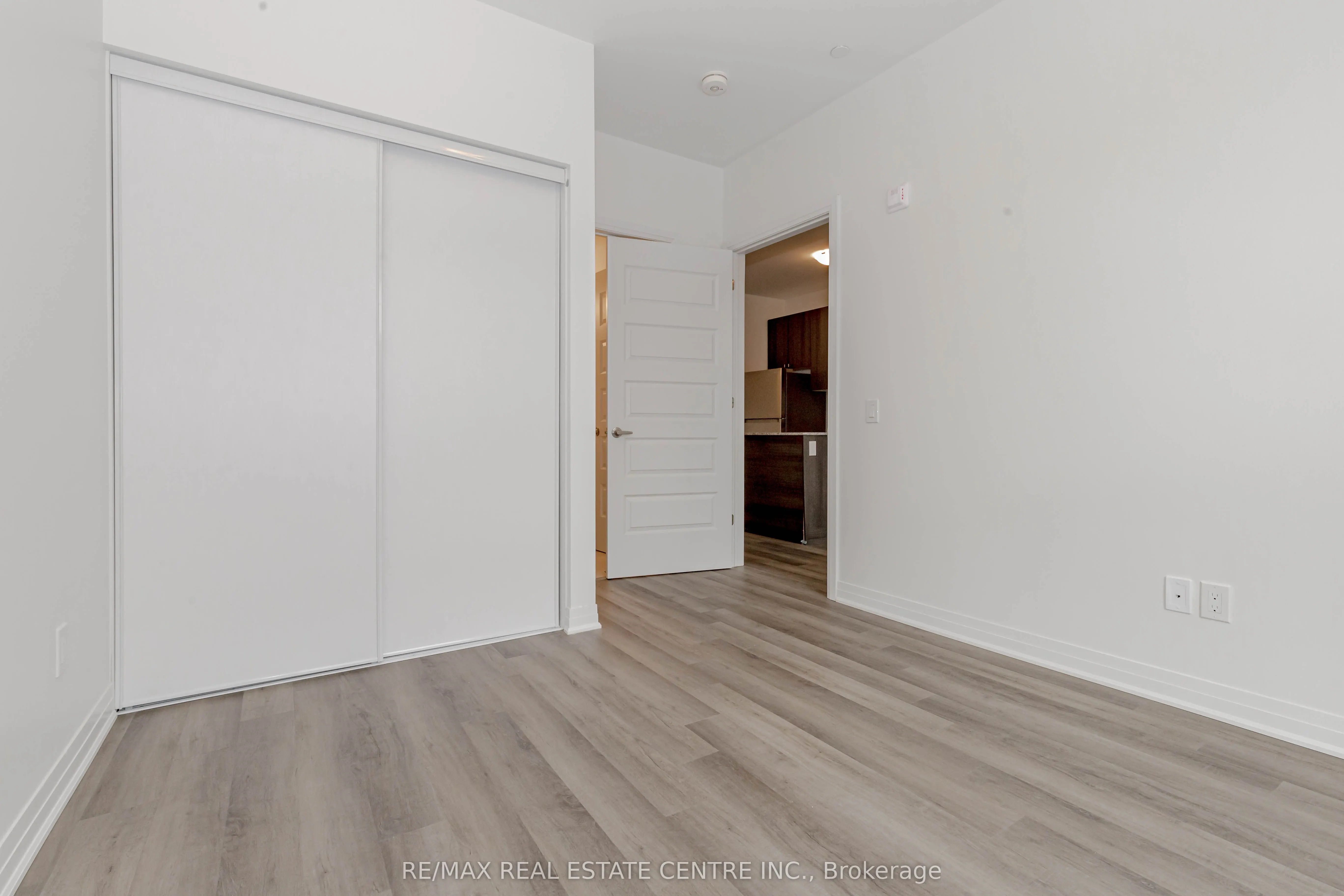 470 Gordon Krantz Avenue, #219