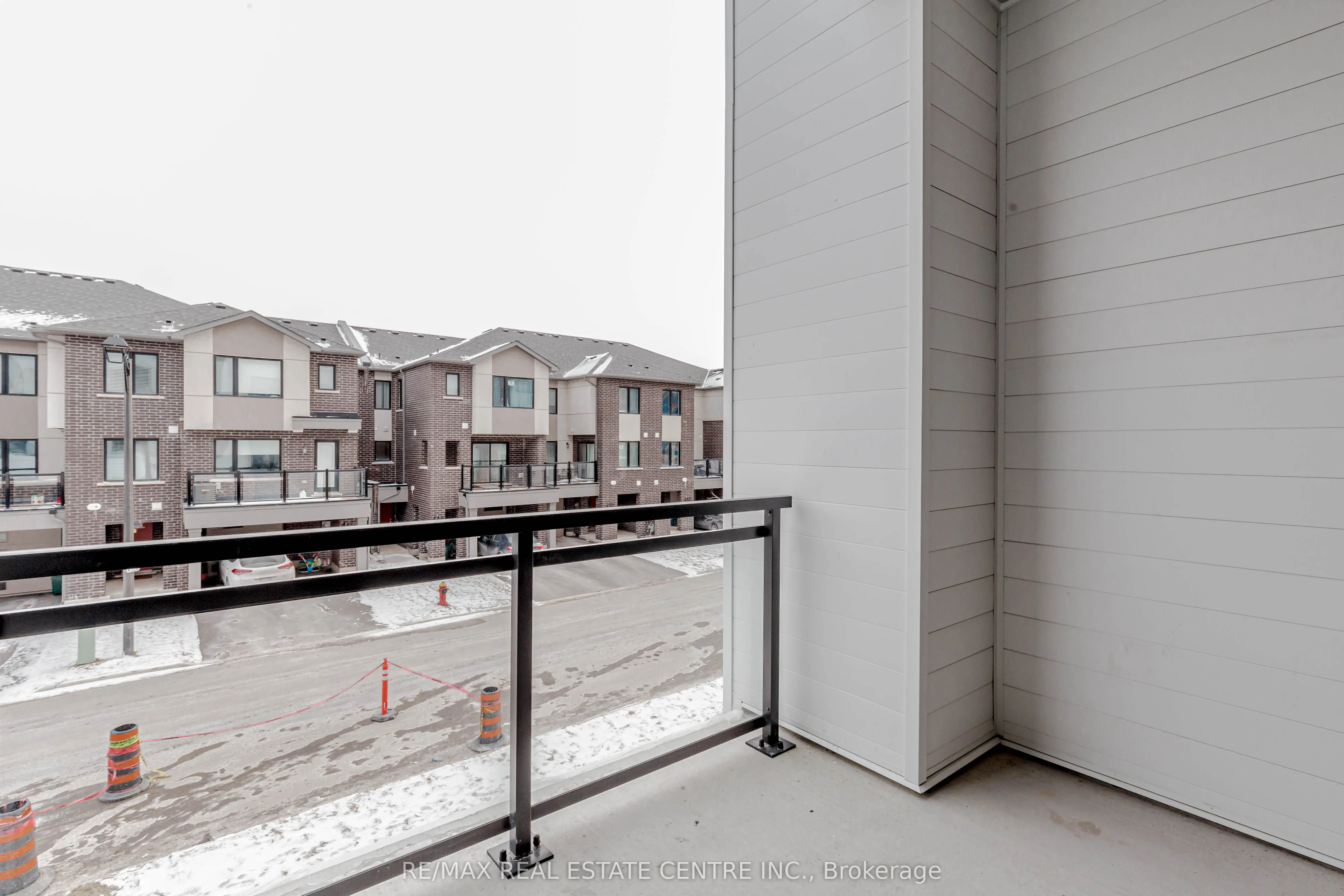 470 Gordon Krantz Avenue, #219