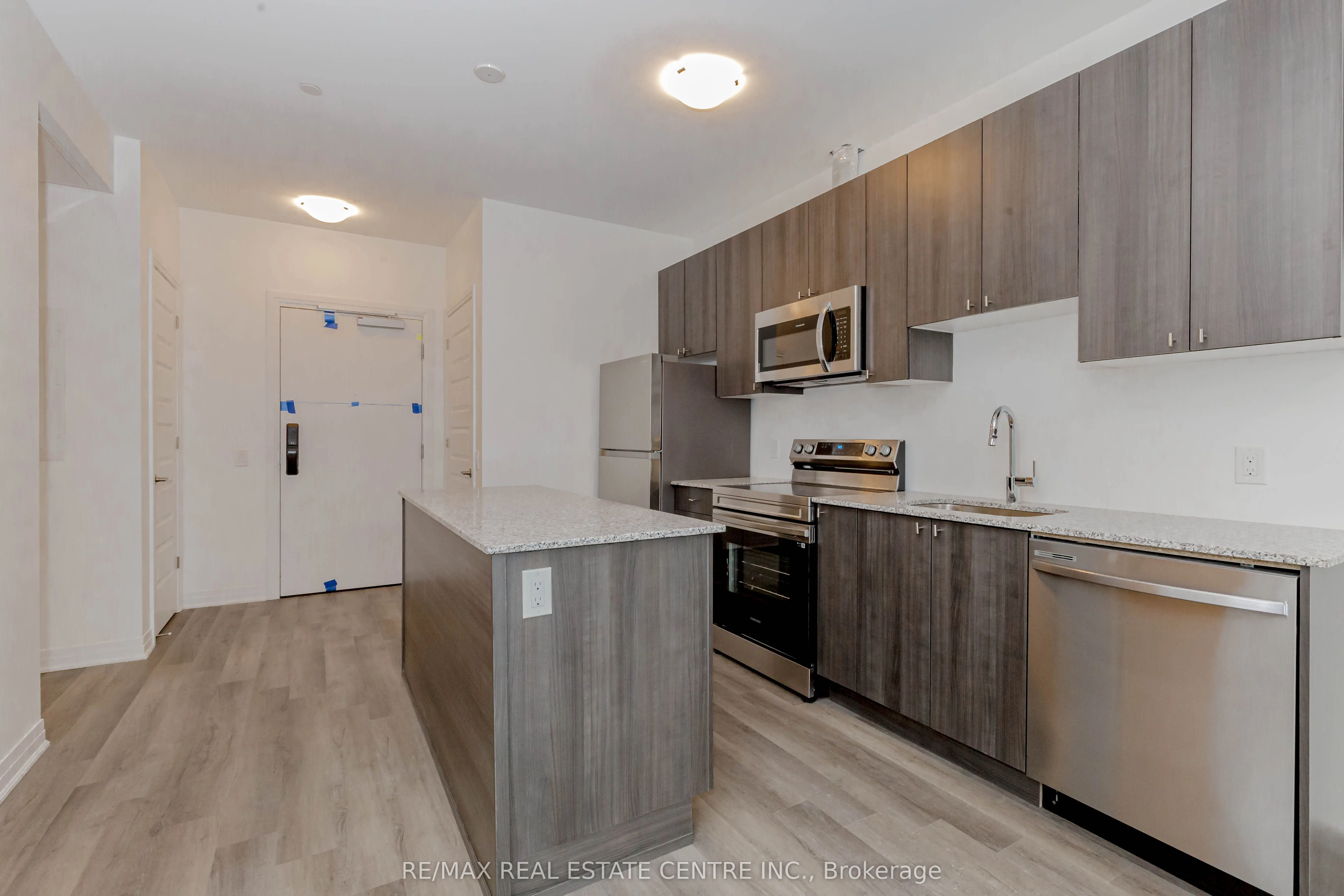 470 Gordon Krantz Avenue, #219