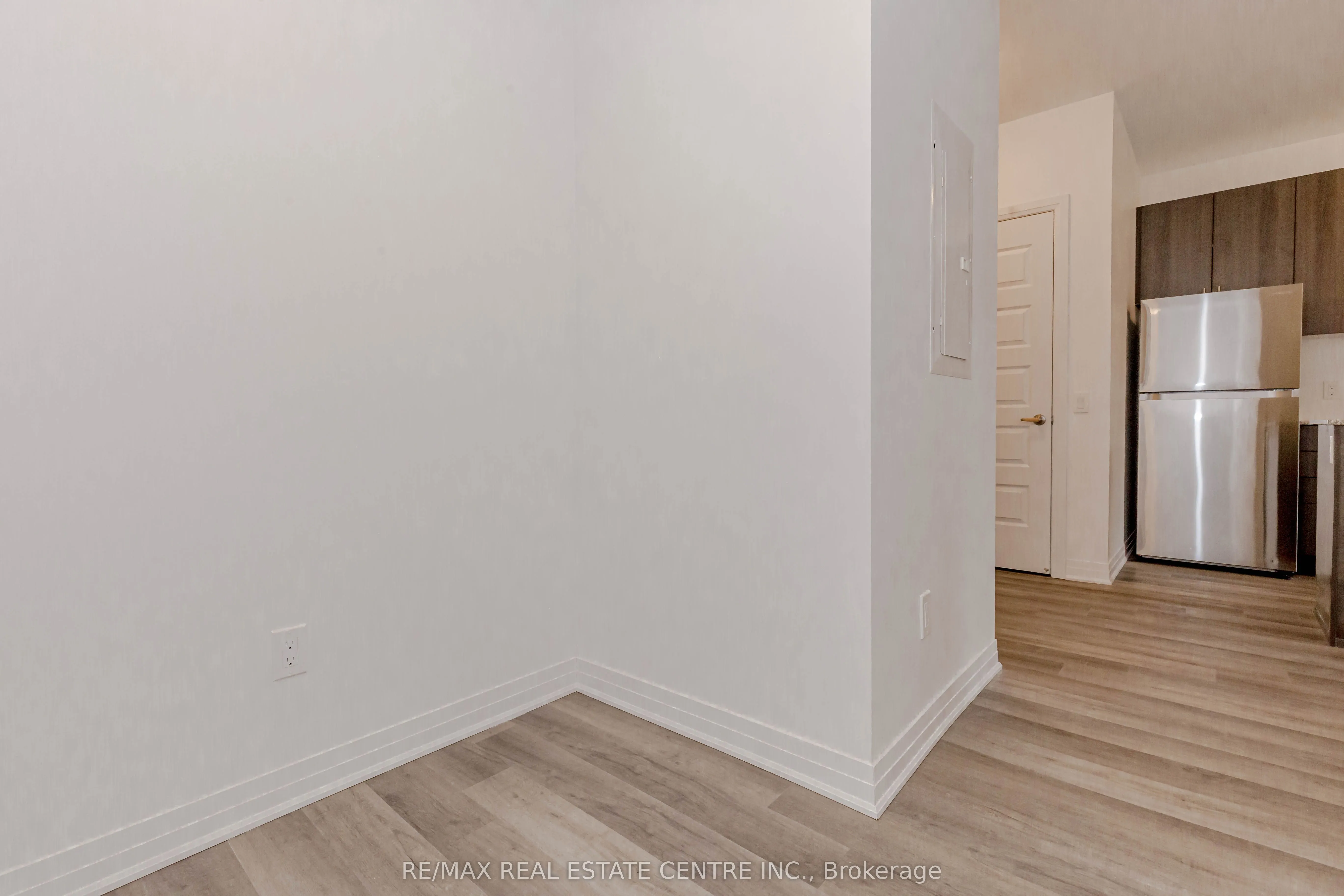 470 Gordon Krantz Avenue, #219