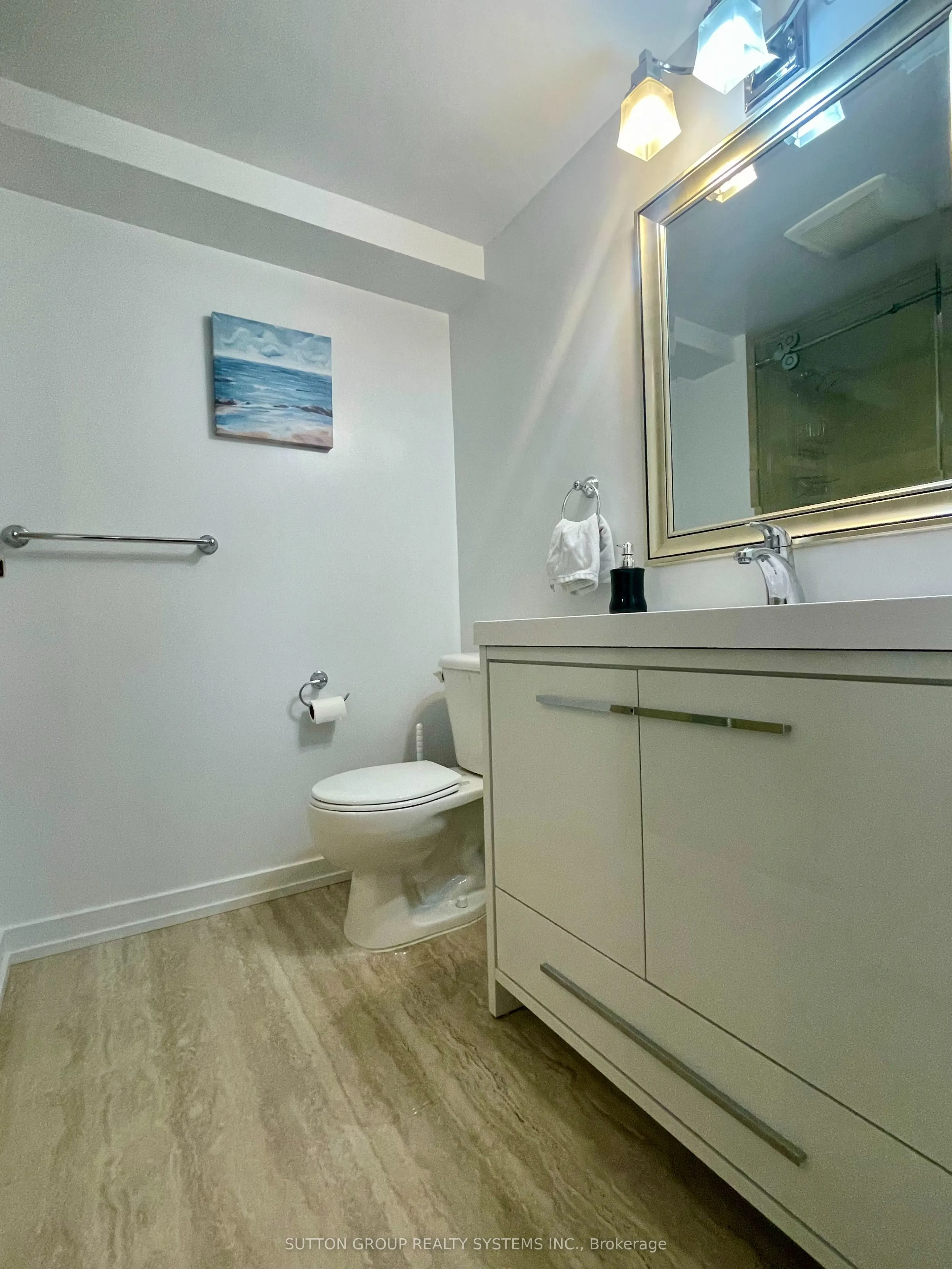 1 Elmlea Avenue