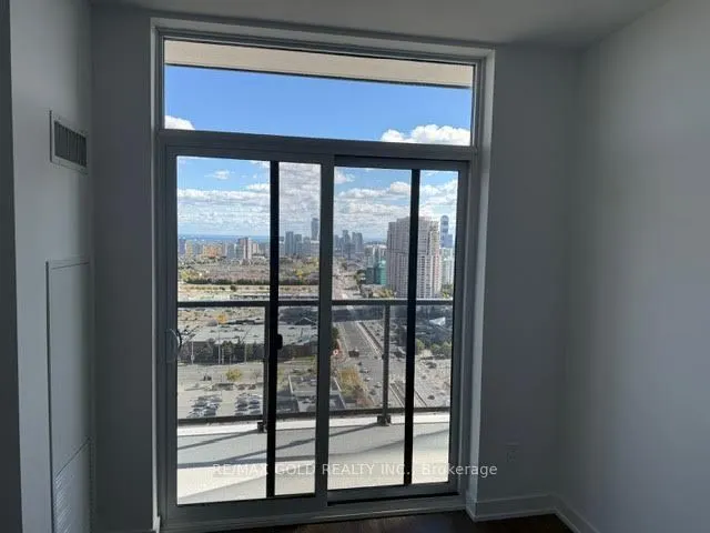 5105 Hurontario Street, #2502