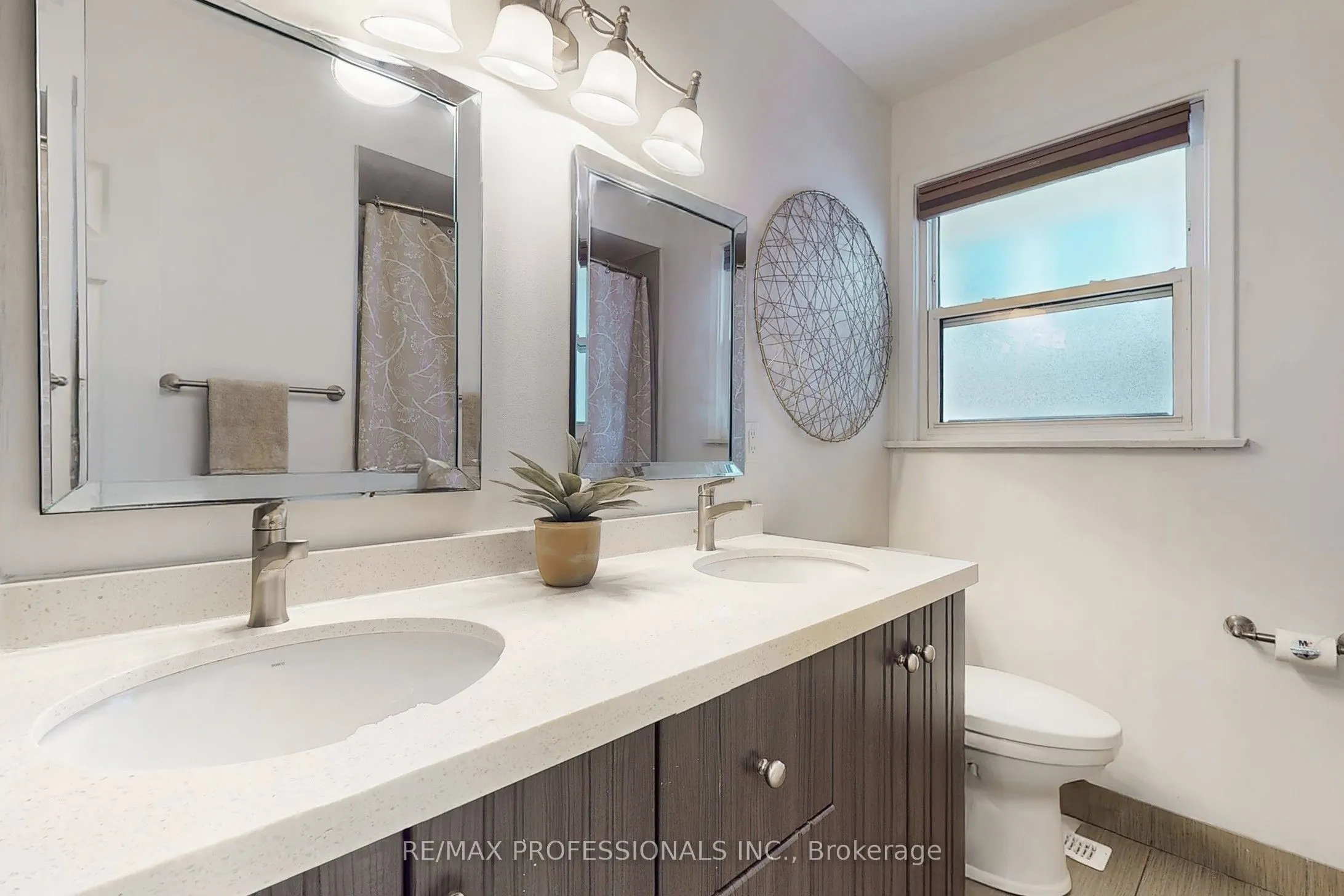 3 Hartsdale Drive