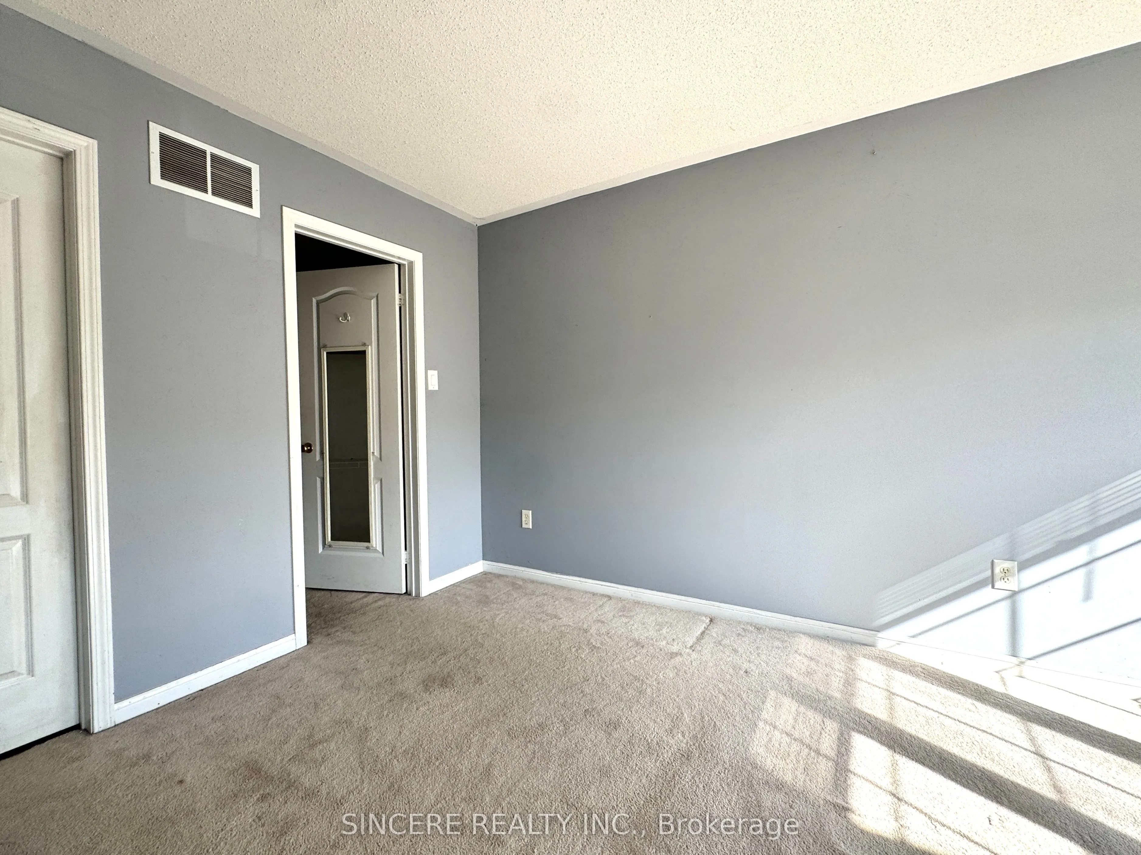 5872 Osprey Boulevard, #Upper