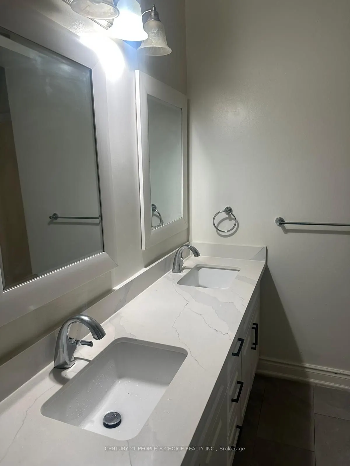 1528 Queen Street W, #1