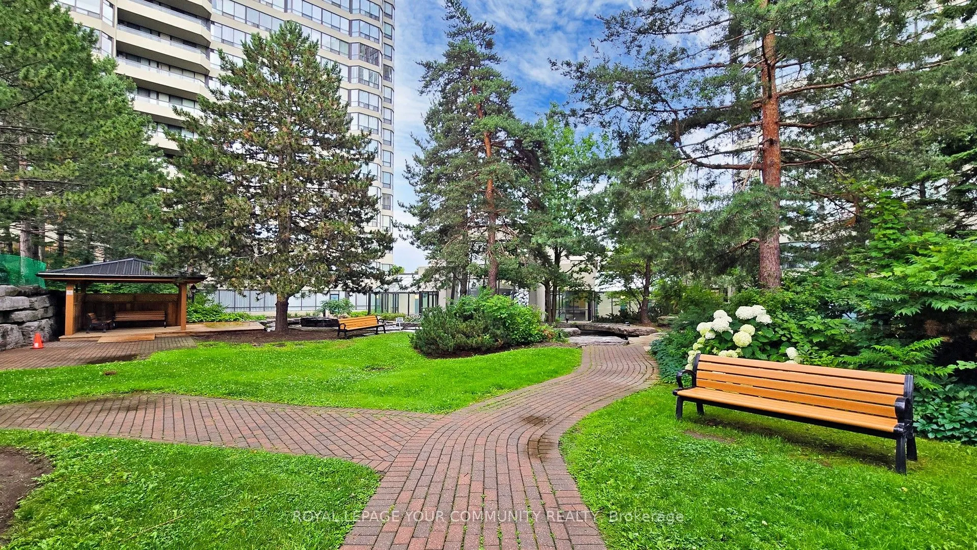 24 Hanover Road, #404