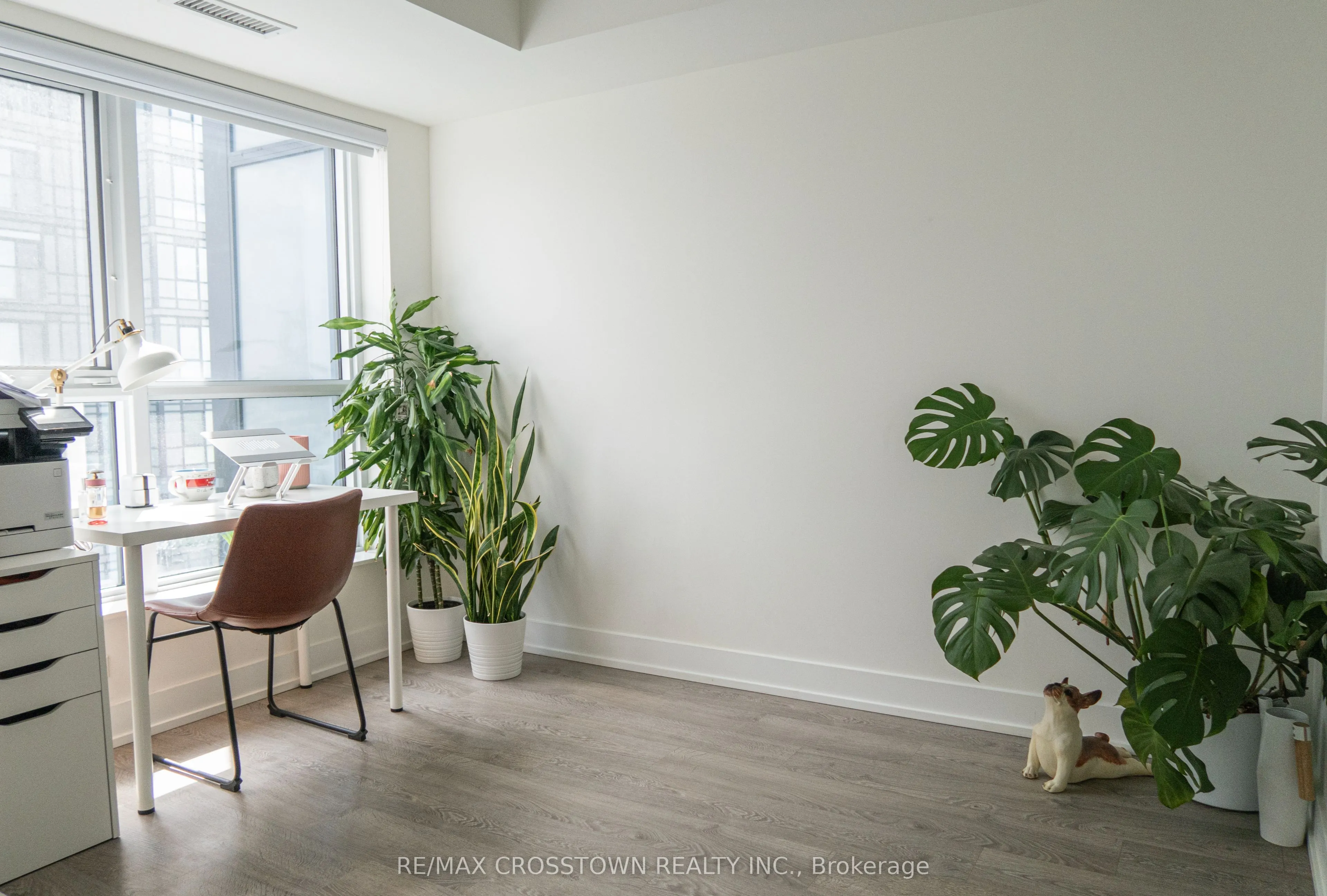 7 Mabelle Avenue, #2901