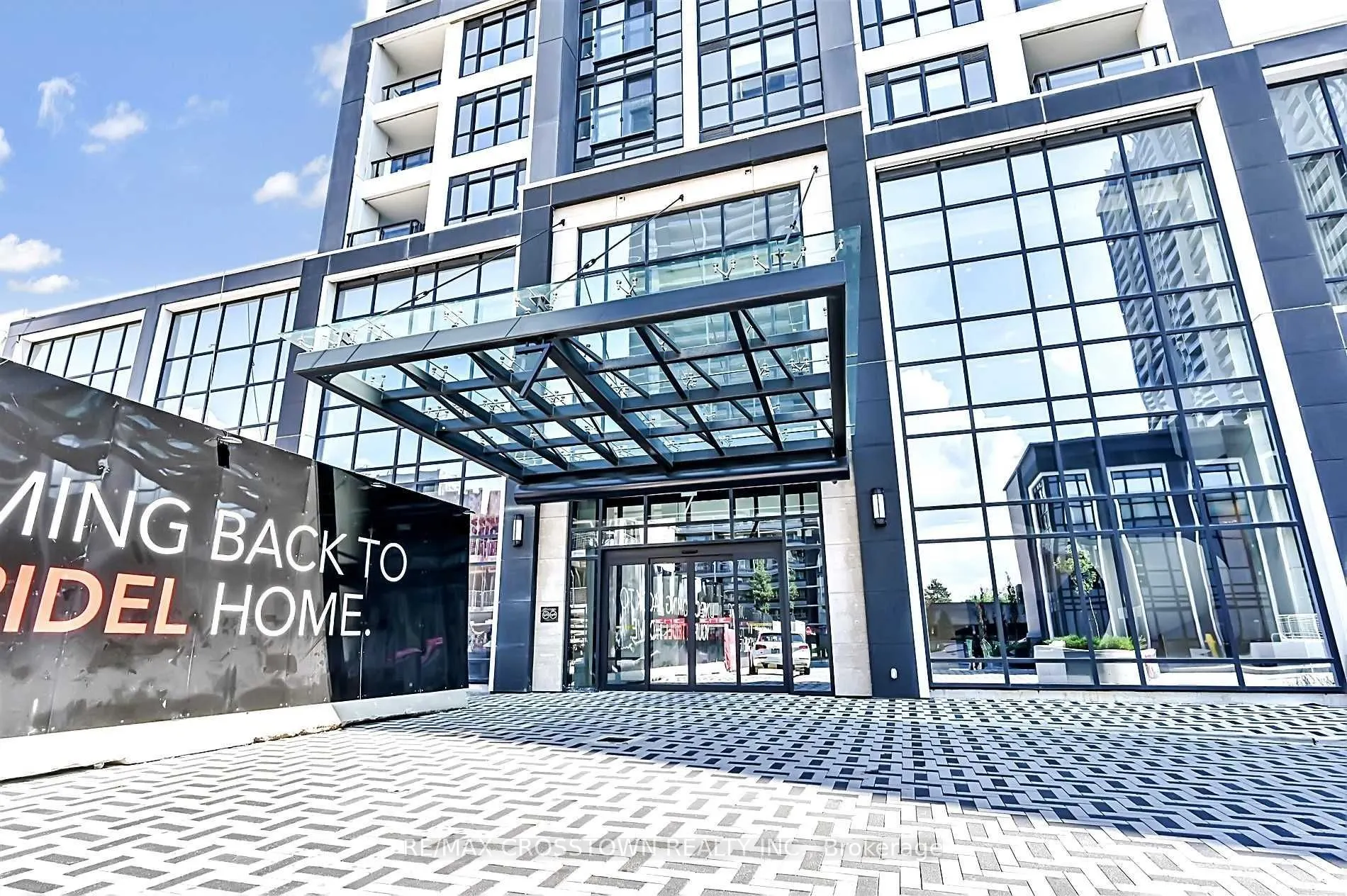 7 Mabelle Avenue, #2901