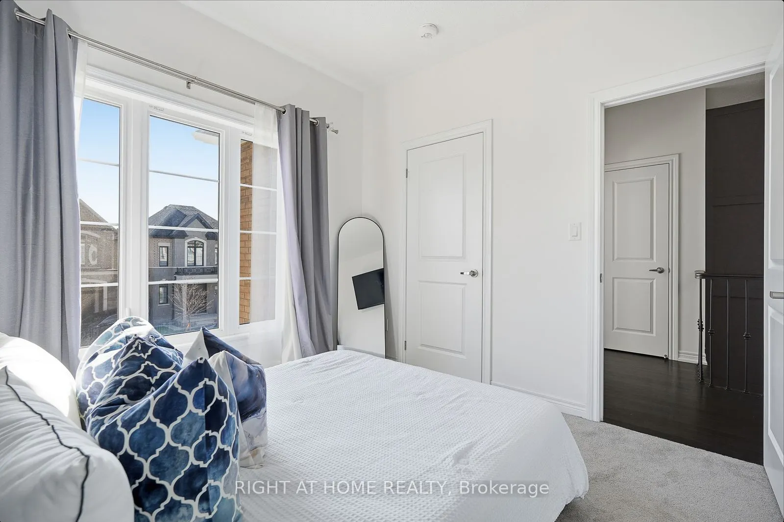 16 Angelfish Road