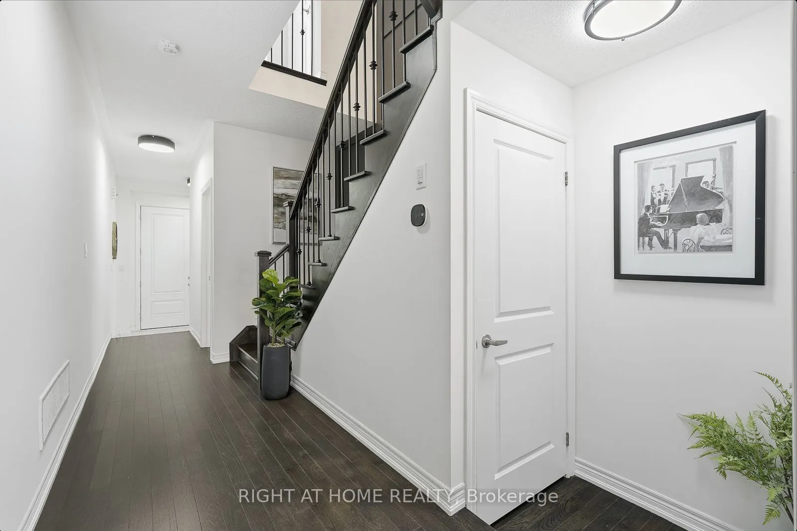 16 Angelfish Road