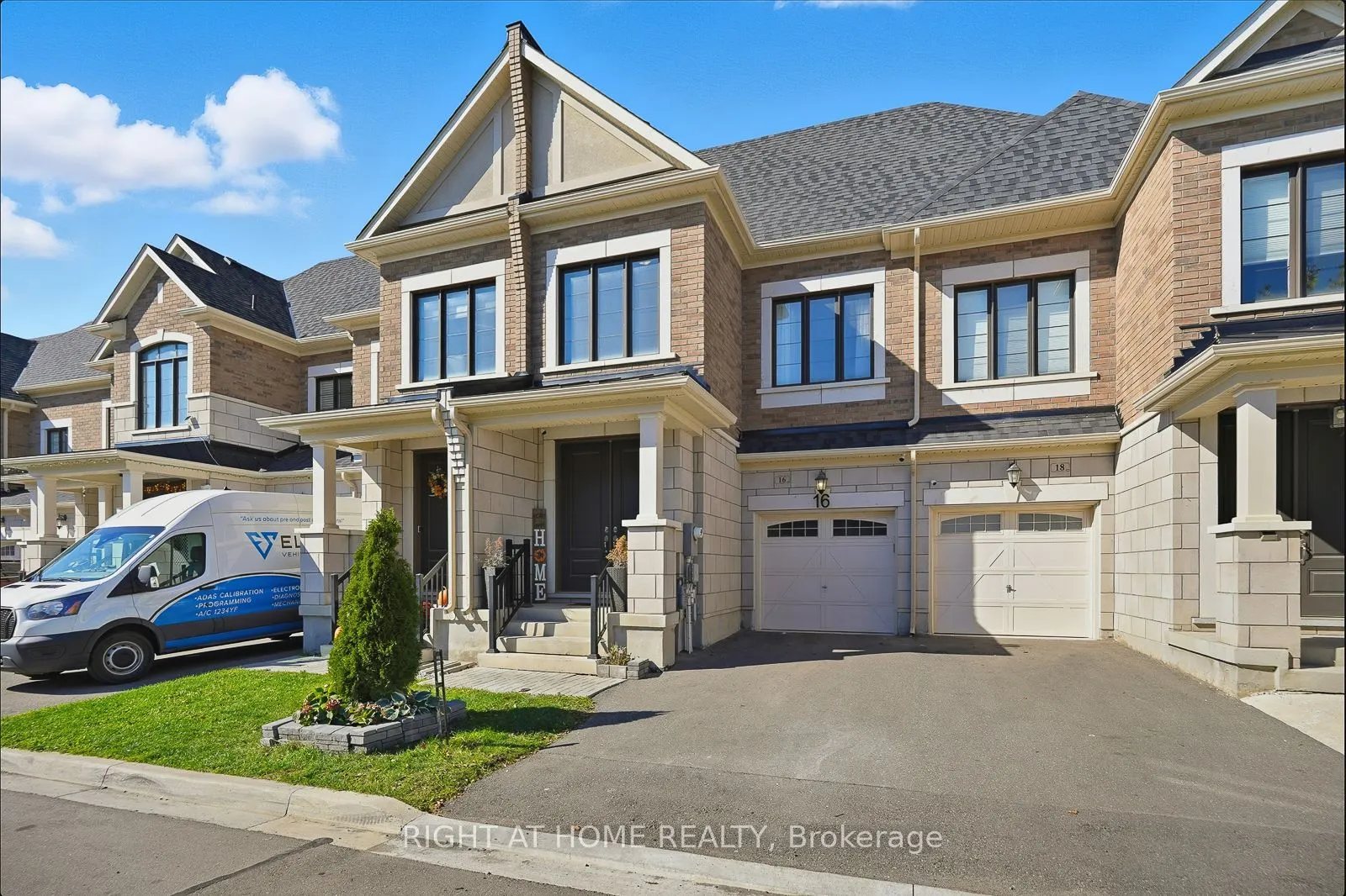 16 Angelfish Road