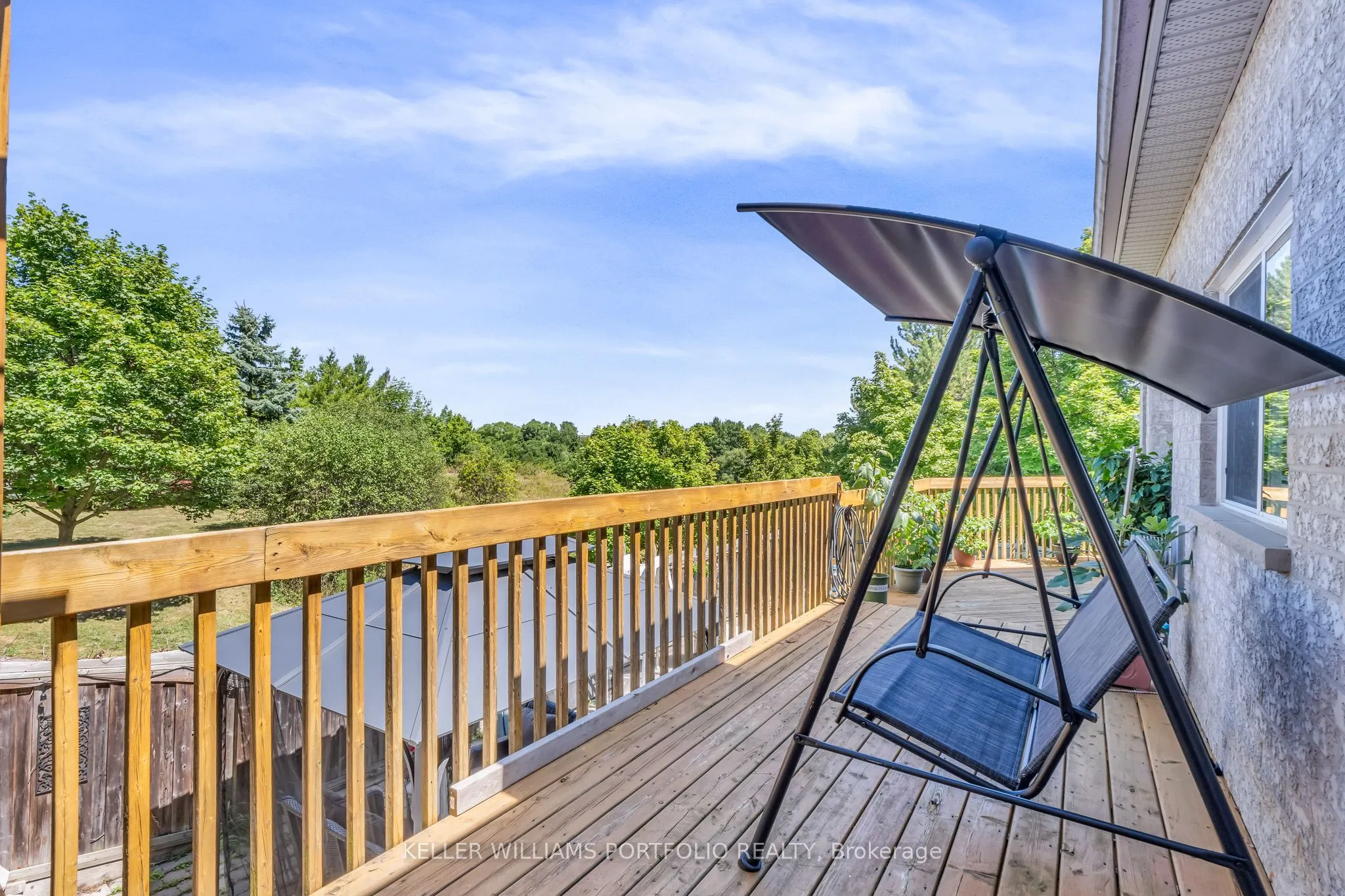 8 Vista View Court