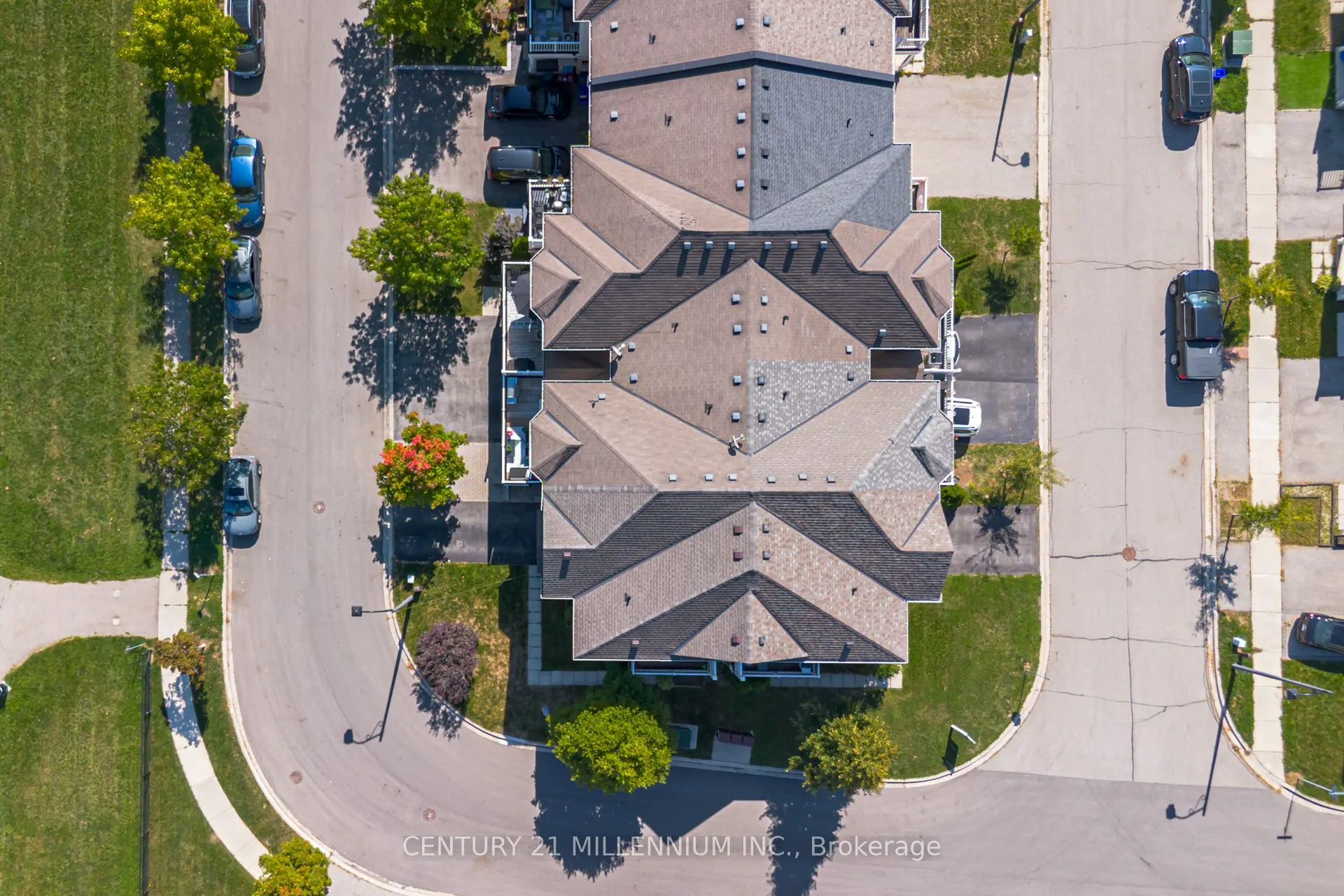 914 Ambroise Crescent