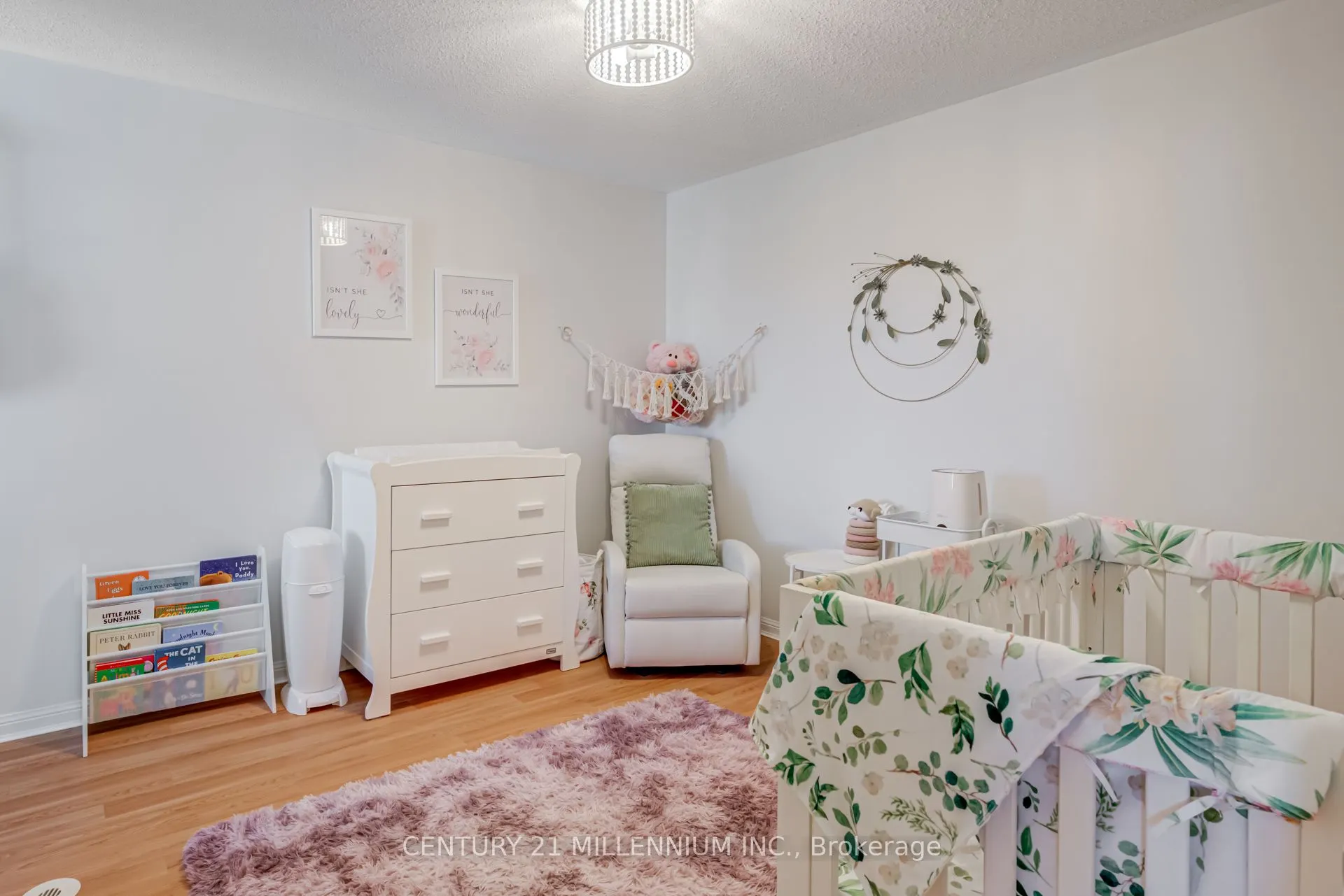 914 Ambroise Crescent