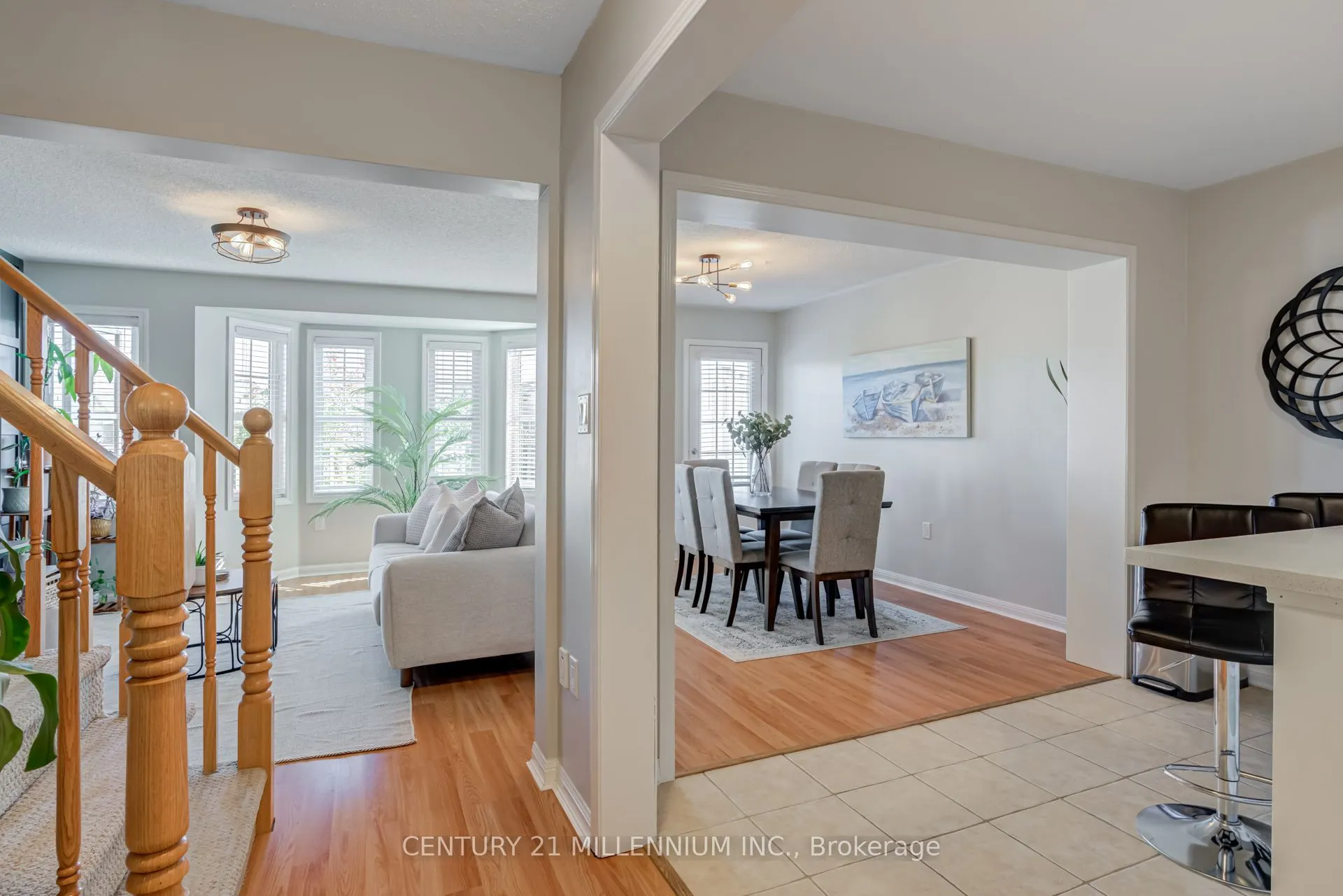 914 Ambroise Crescent