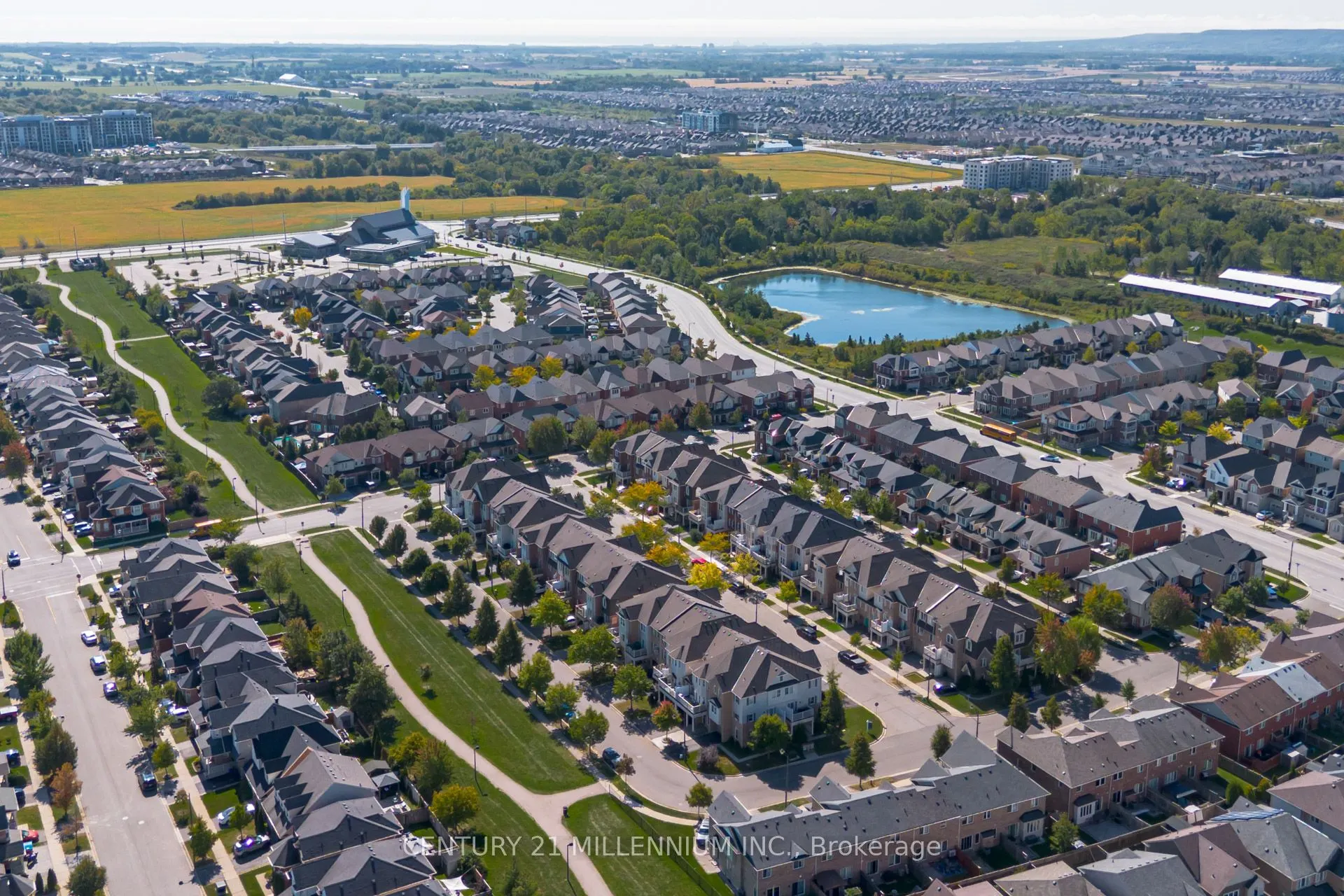 914 Ambroise Crescent