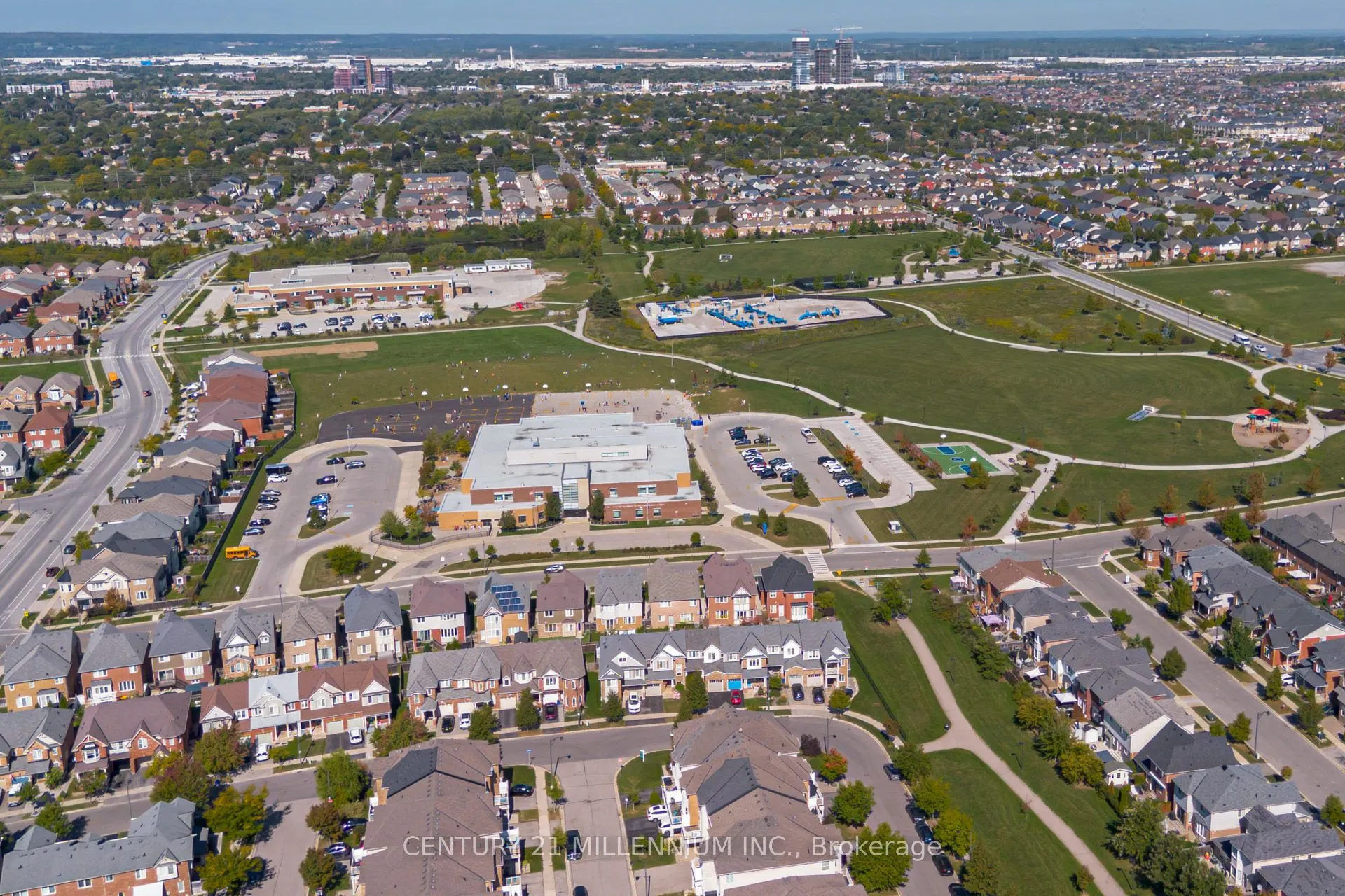 914 Ambroise Crescent