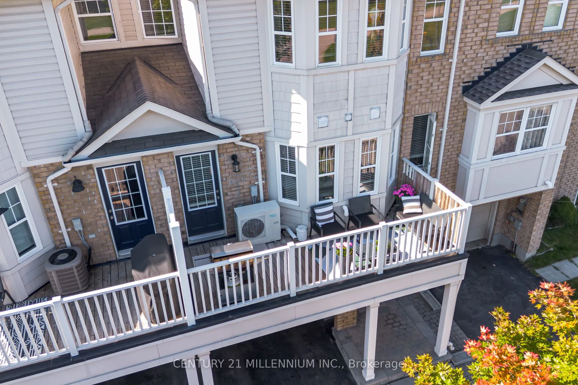 914 Ambroise Crescent