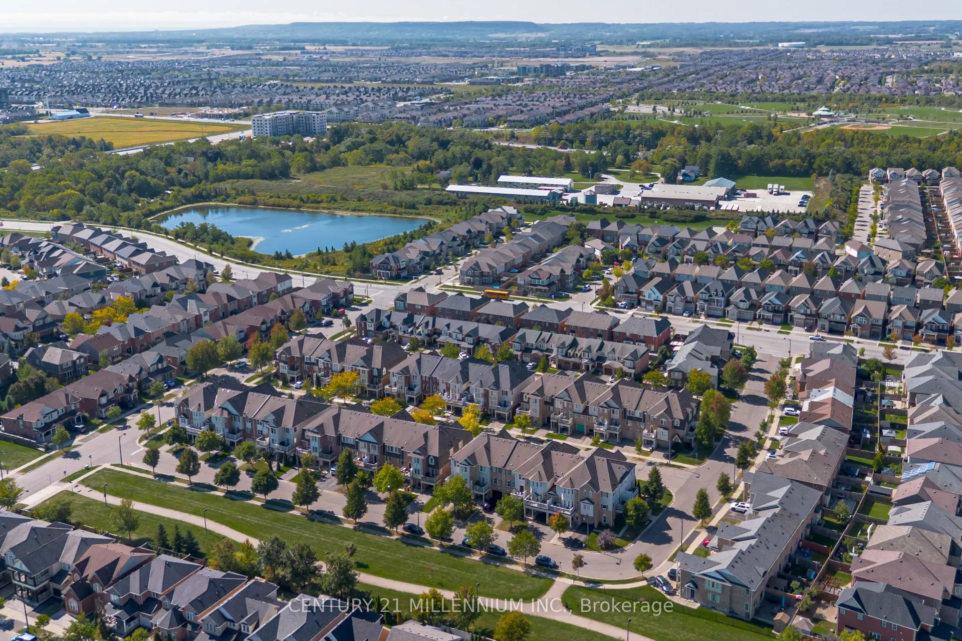 914 Ambroise Crescent