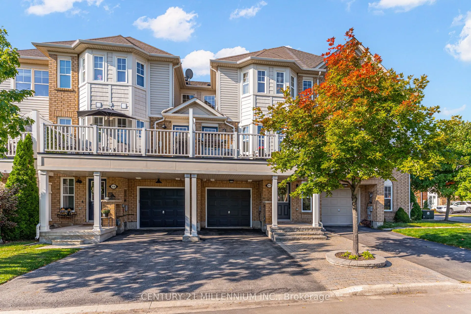 914 Ambroise Crescent